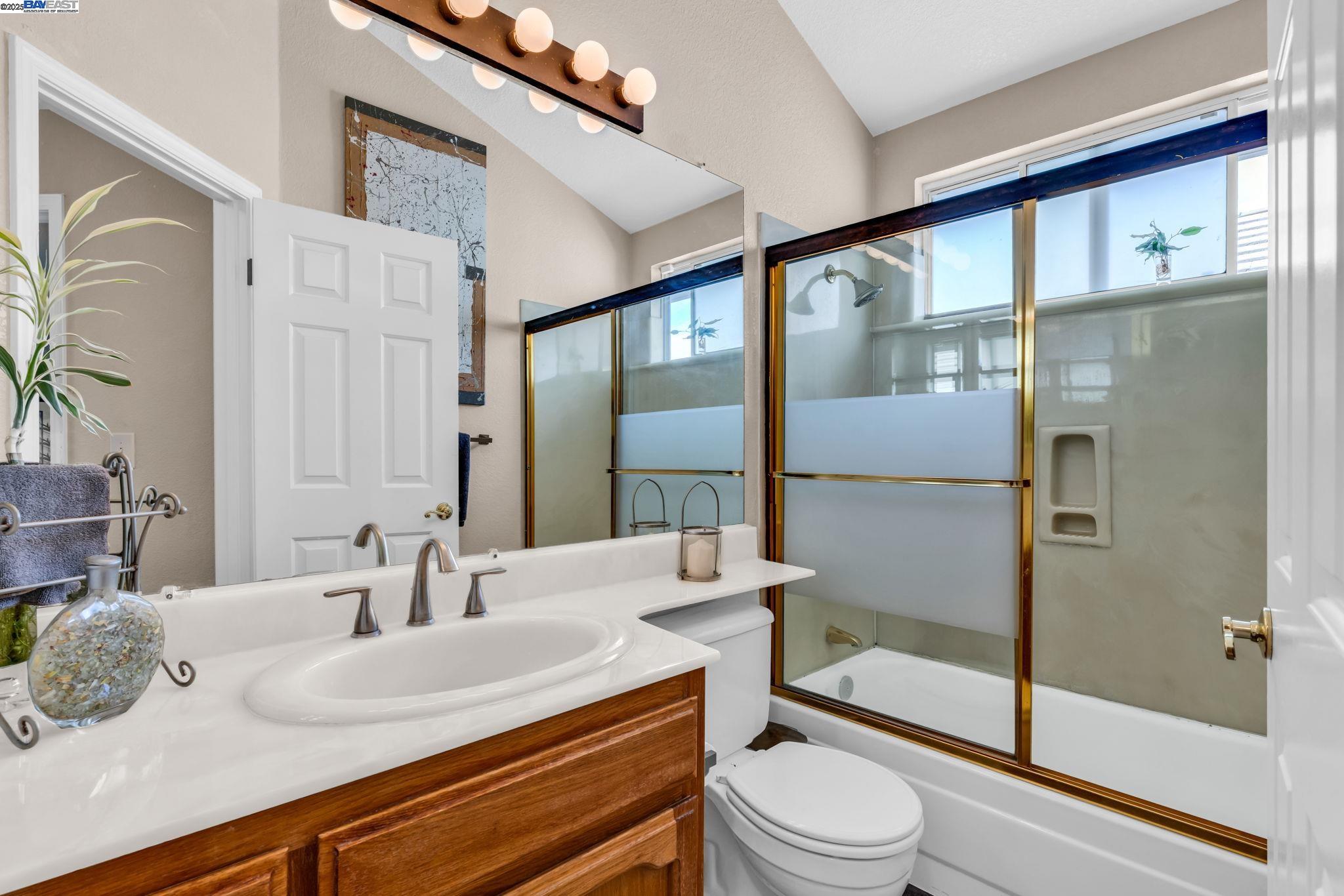Detail Gallery Image 33 of 43 For 5473 Rainflower Dr, Livermore,  CA 94551 - 3 Beds | 2/1 Baths