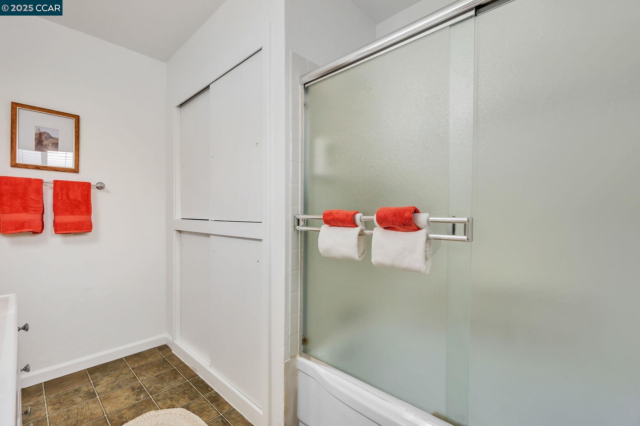 Detail Gallery Image 28 of 42 For 2490 Birch St, Martinez,  CA 94553 - 2 Beds | 2 Baths