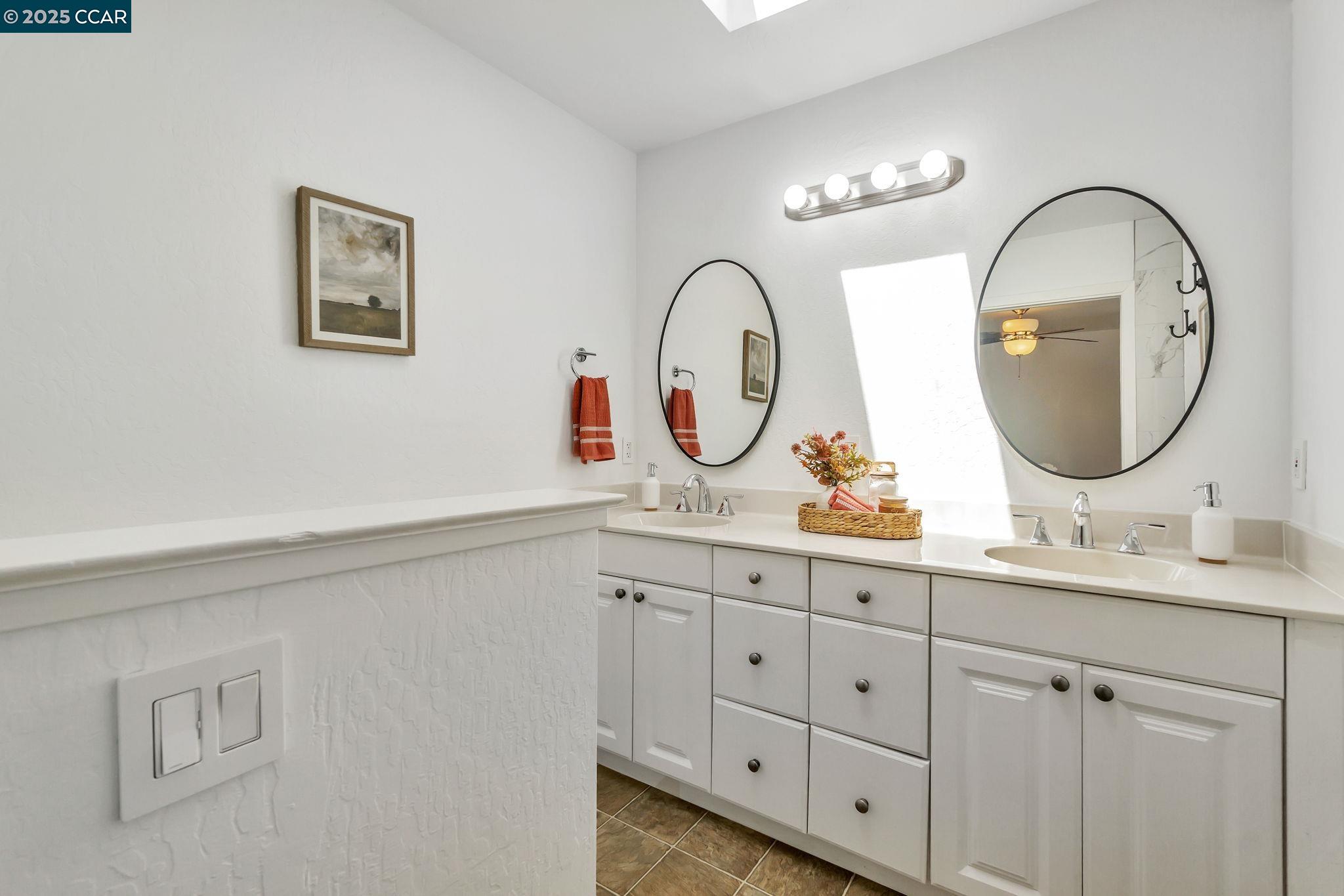 Detail Gallery Image 30 of 42 For 2490 Birch St, Martinez,  CA 94553 - 2 Beds | 2 Baths