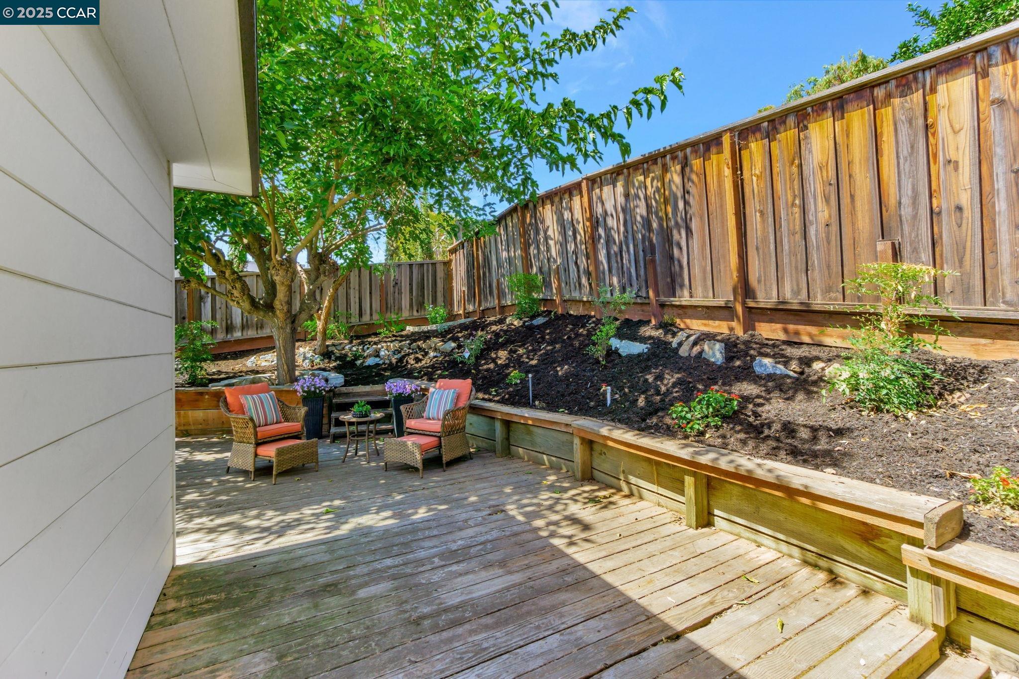 Detail Gallery Image 41 of 42 For 2490 Birch St, Martinez,  CA 94553 - 2 Beds | 2 Baths