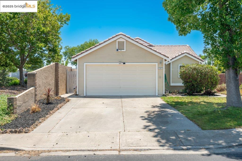 Detail Gallery Image 2 of 40 For 1927 Babbe St, Oakley,  CA 94561 - 3 Beds | 2 Baths