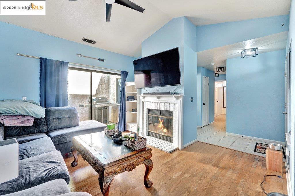 Detail Gallery Image 8 of 40 For 1927 Babbe St, Oakley,  CA 94561 - 3 Beds | 2 Baths