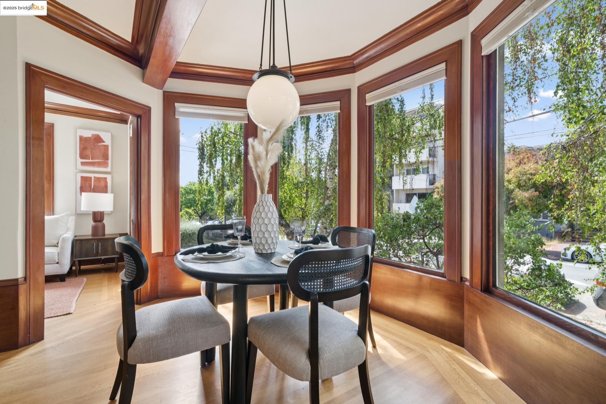 Detail Gallery Image 2 of 60 For 408 Euclid Ave, Oakland,  CA 94610 - 4 Beds | 3 Baths