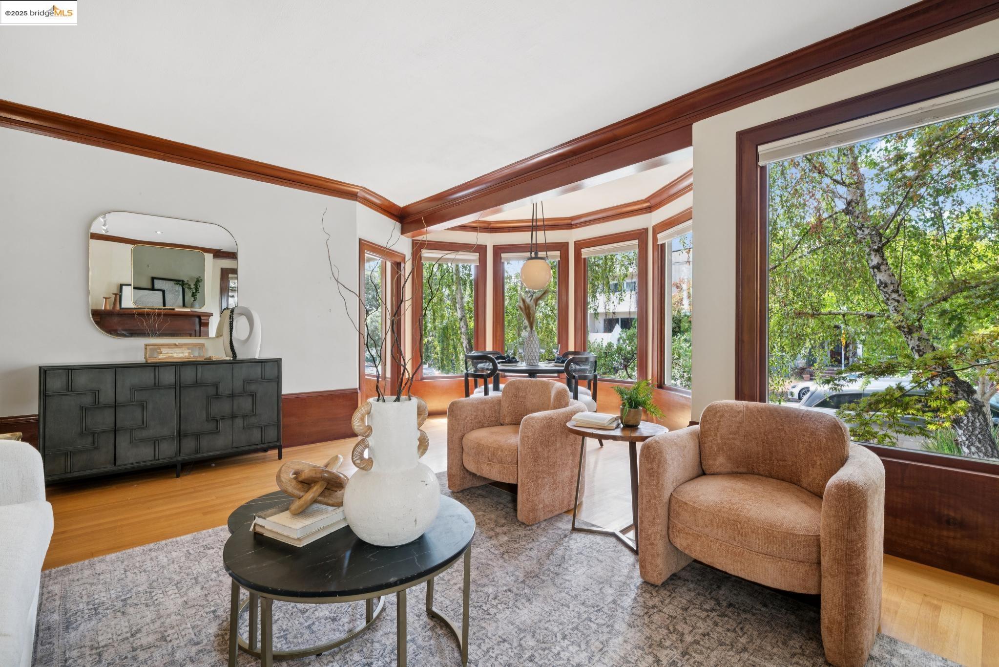 Detail Gallery Image 6 of 60 For 408 Euclid Ave, Oakland,  CA 94610 - 4 Beds | 3 Baths