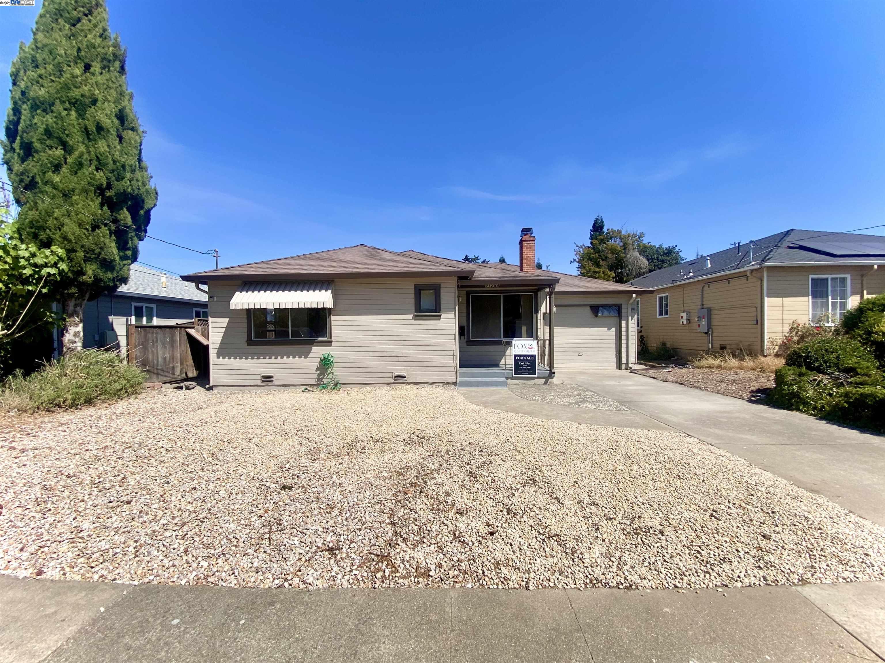 Detail Gallery Image 2 of 23 For 21284 Tyee St, Castro Valley,  CA 94546 - 2 Beds | 1 Baths
