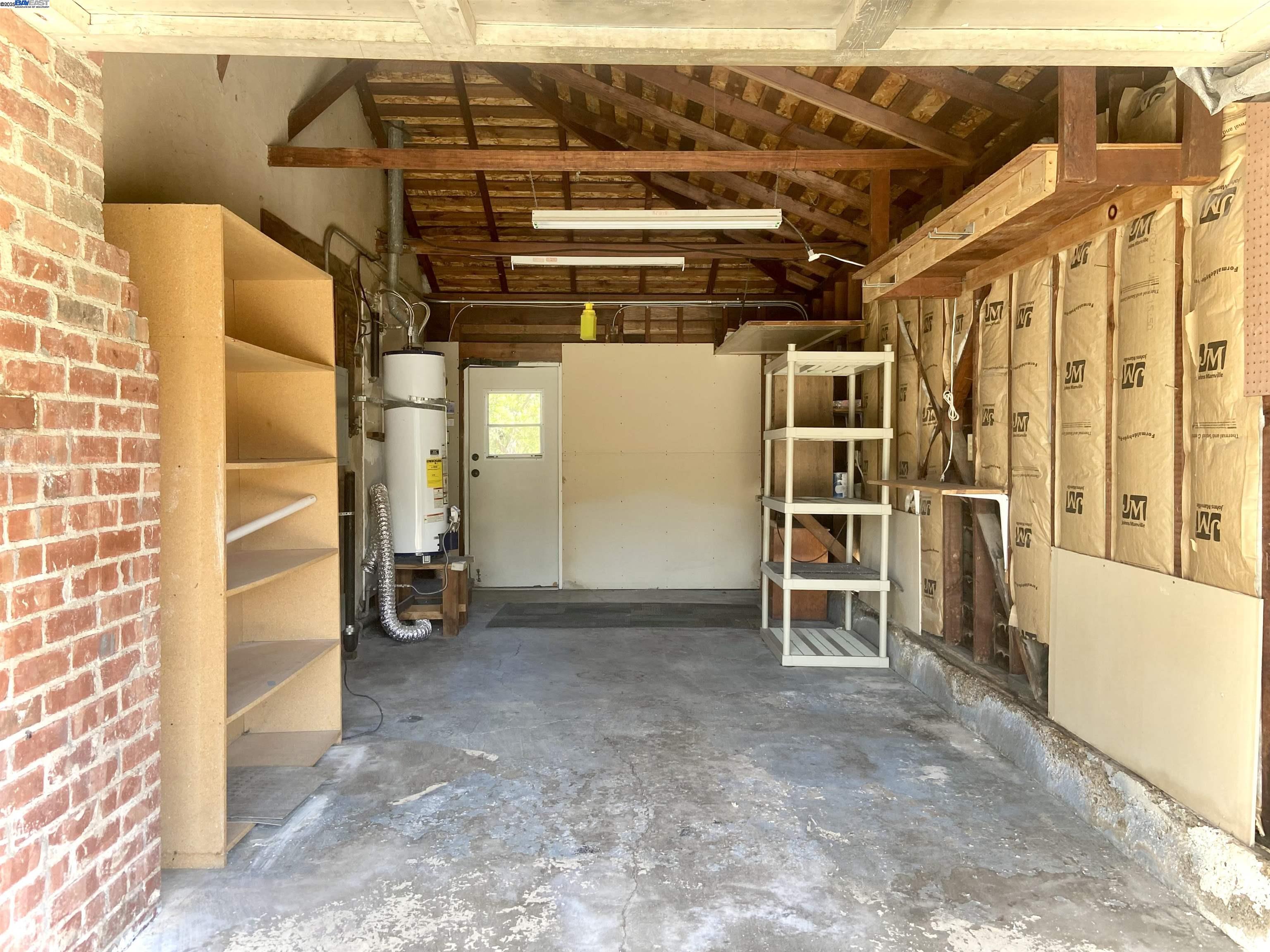 Detail Gallery Image 21 of 23 For 21284 Tyee St, Castro Valley,  CA 94546 - 2 Beds | 1 Baths