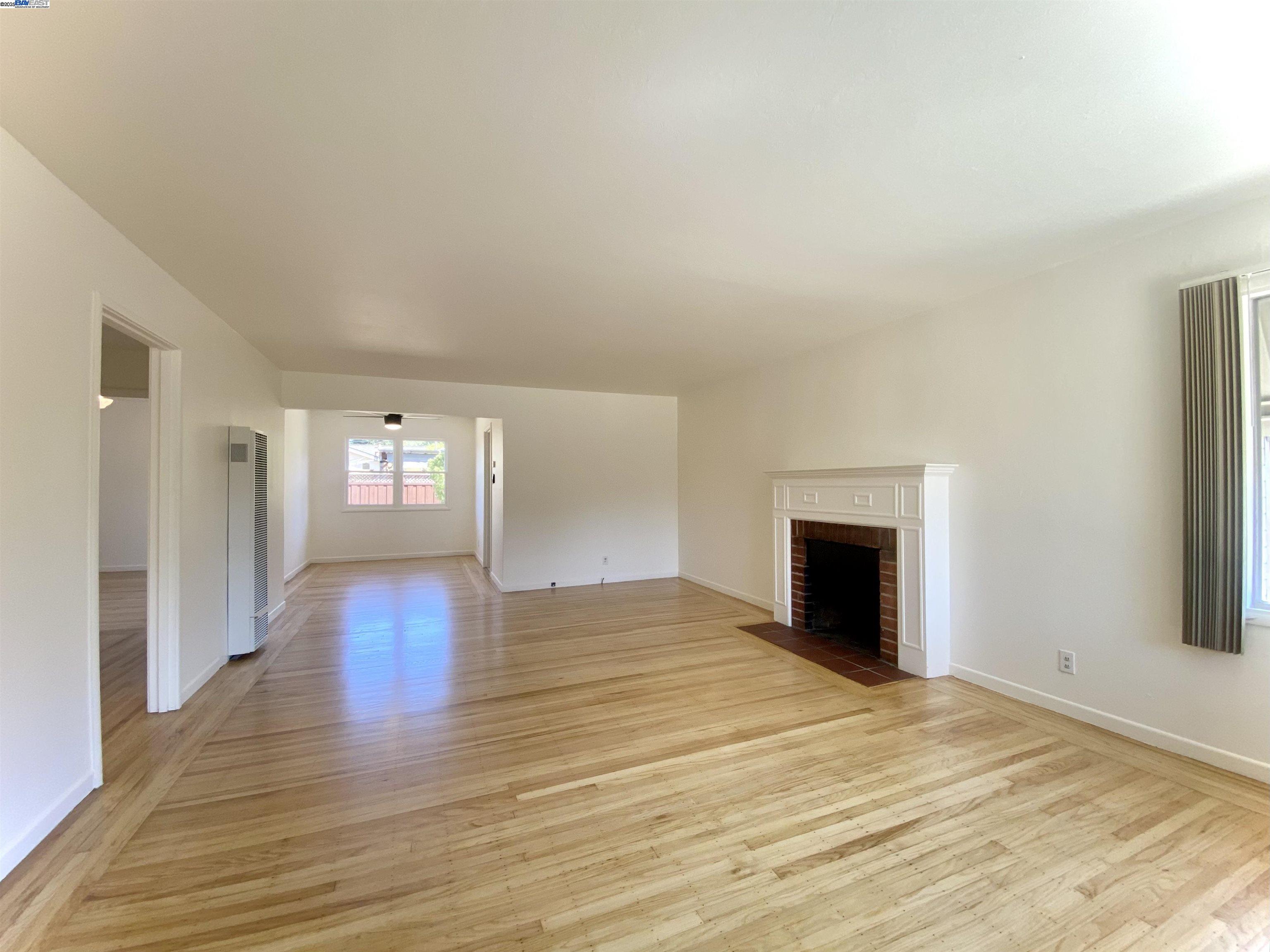 Detail Gallery Image 4 of 23 For 21284 Tyee St, Castro Valley,  CA 94546 - 2 Beds | 1 Baths