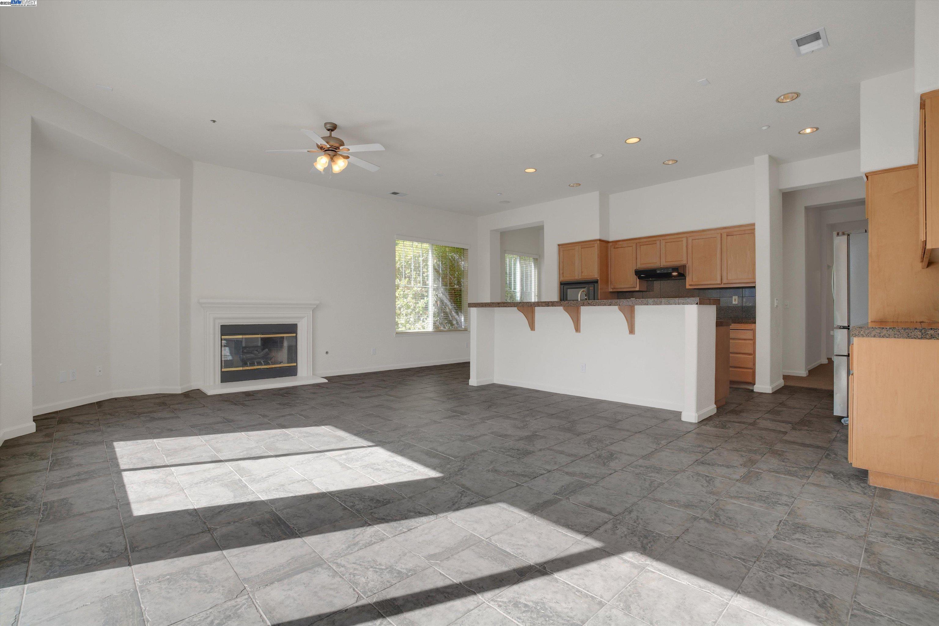 Detail Gallery Image 15 of 54 For 342 Roundhill Dr, Brentwood,  CA 94513 - 4 Beds | 3 Baths