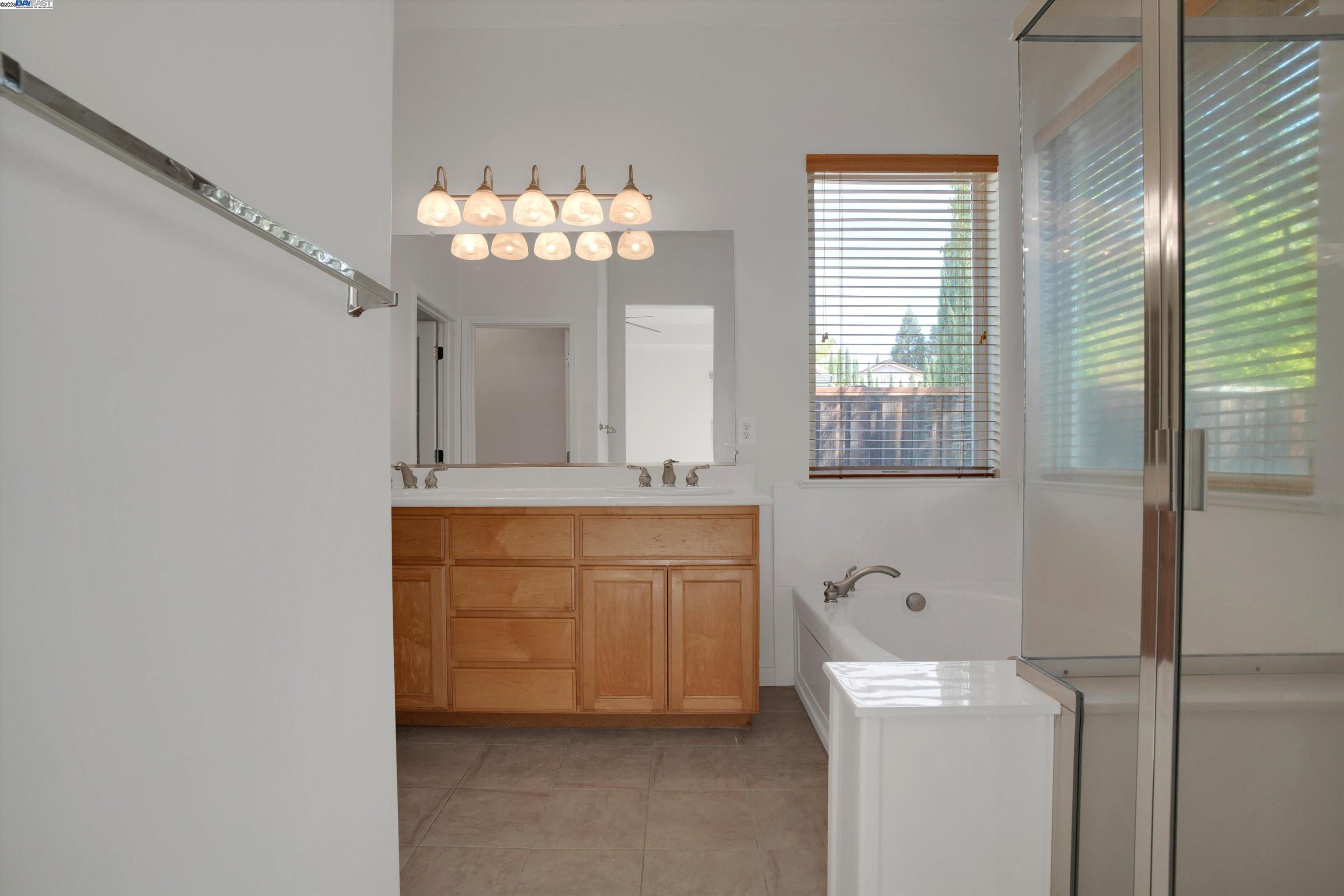 Detail Gallery Image 37 of 54 For 342 Roundhill Dr, Brentwood,  CA 94513 - 4 Beds | 3 Baths