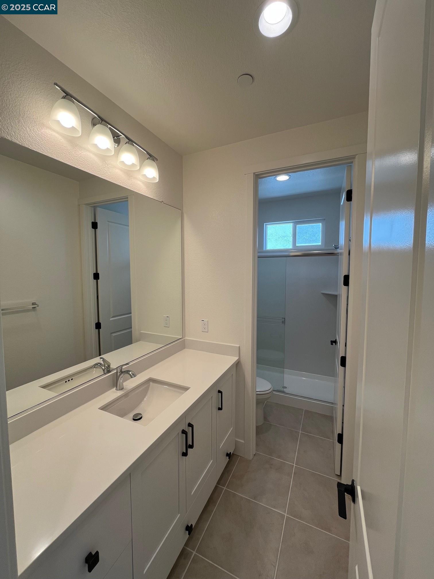 Detail Gallery Image 12 of 12 For 16121 Poulson Ct, Lathrop,  CA 95330 - 5 Beds | 4/1 Baths