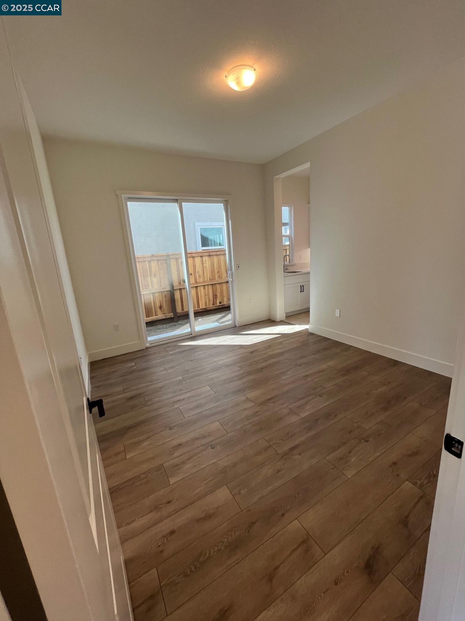 Detail Gallery Image 8 of 12 For 16121 Poulson Ct, Lathrop,  CA 95330 - 5 Beds | 4/1 Baths