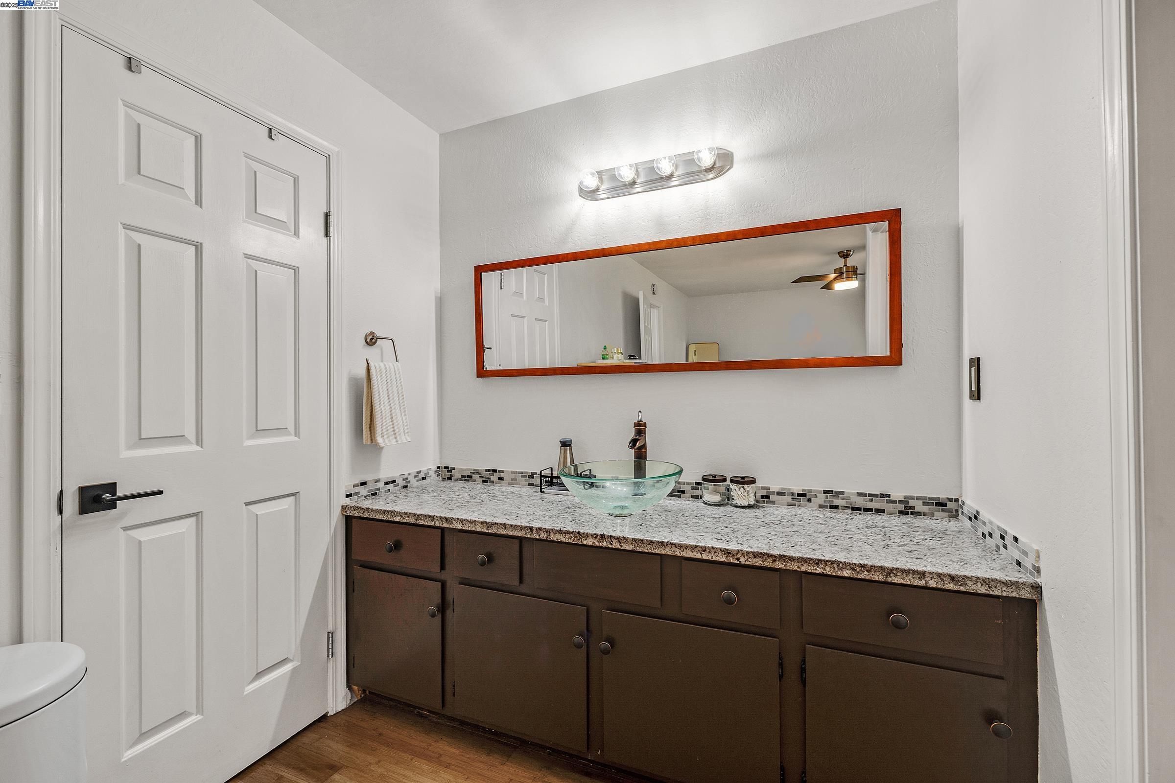 Photo #16: 41110570 Listing: Photo #16