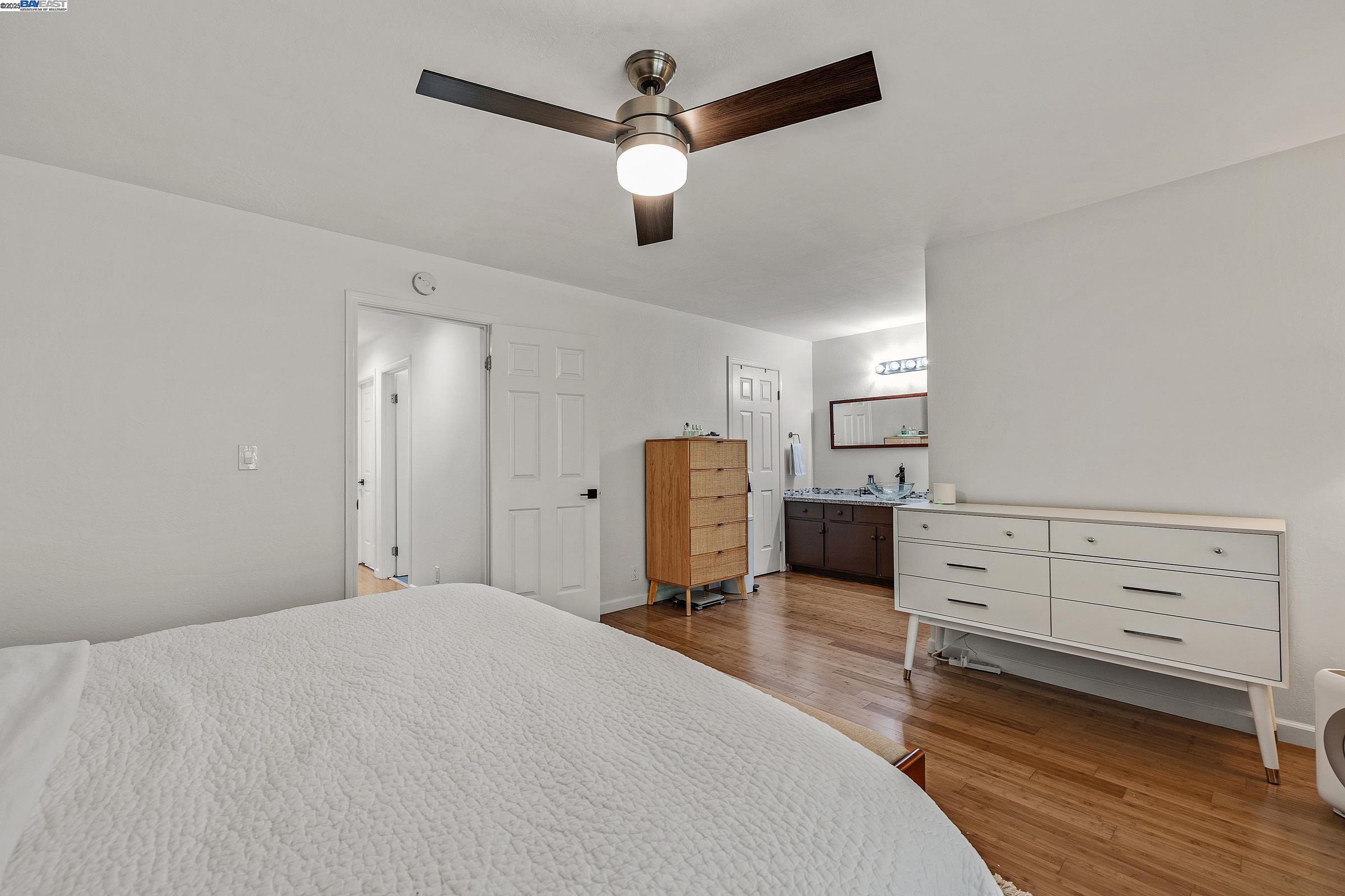 Photo #18: 41110570 Listing: Photo #18