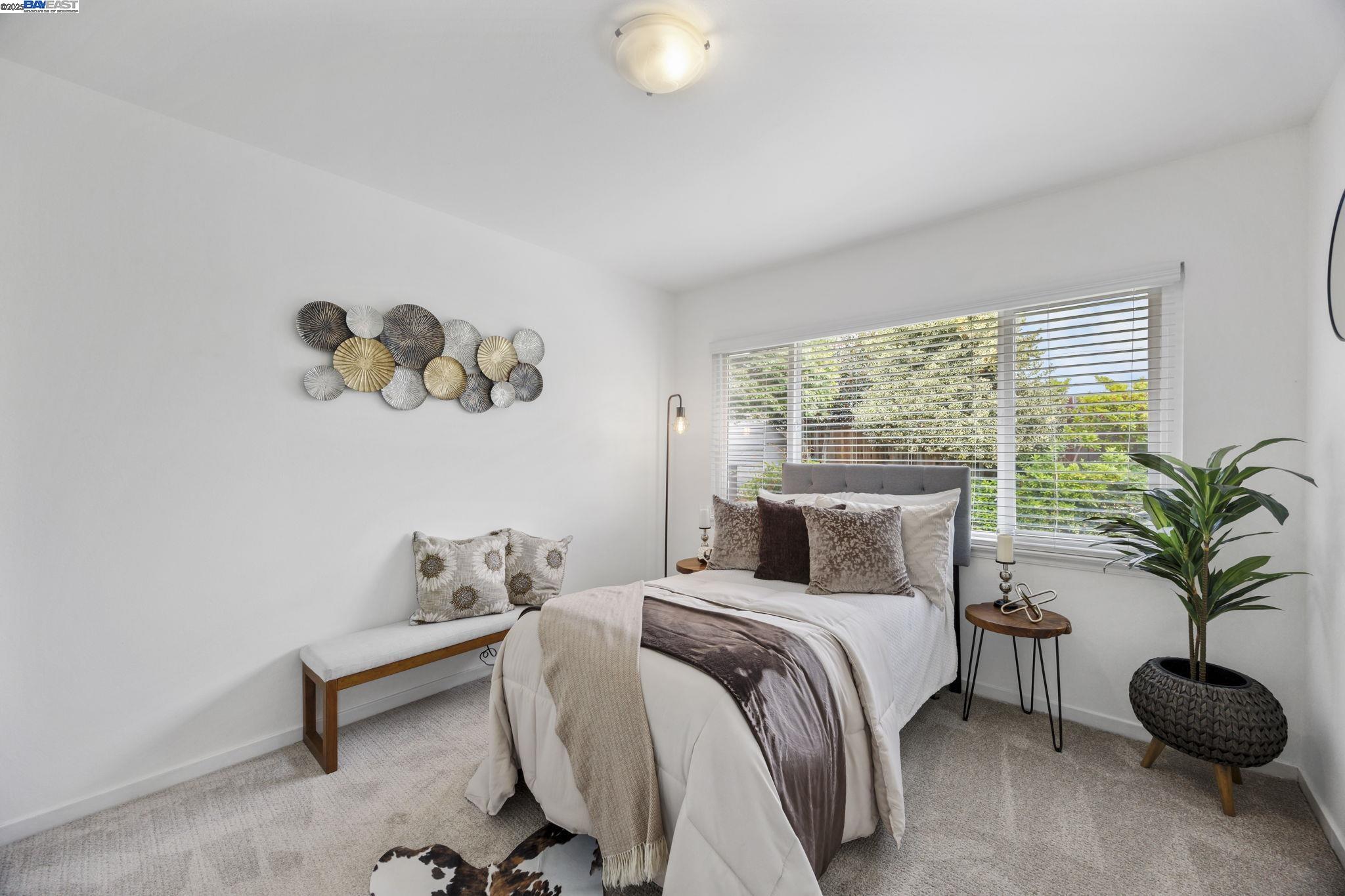 Detail Gallery Image 31 of 55 For 3304 Brookdale Blvd, Castro Valley,  CA 94546 - 3 Beds | 2 Baths