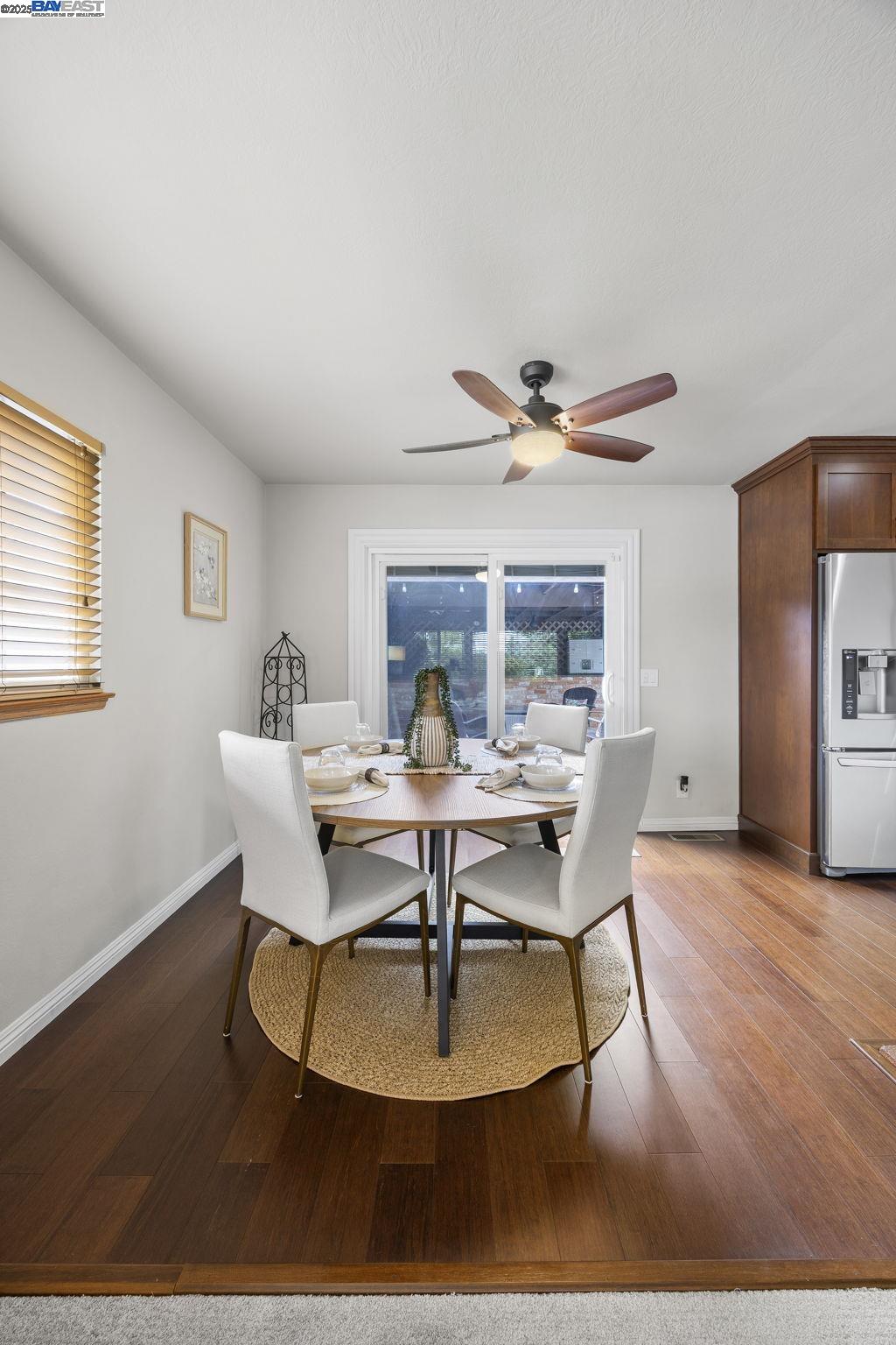 Detail Gallery Image 10 of 55 For 3304 Brookdale Blvd, Castro Valley,  CA 94546 - 3 Beds | 2 Baths