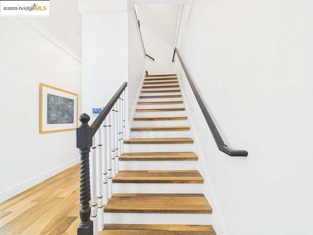 Detail Gallery Image 24 of 60 For 2602 Adeline St, Oakland,  CA 94607 - 4 Beds | 2/3 Baths