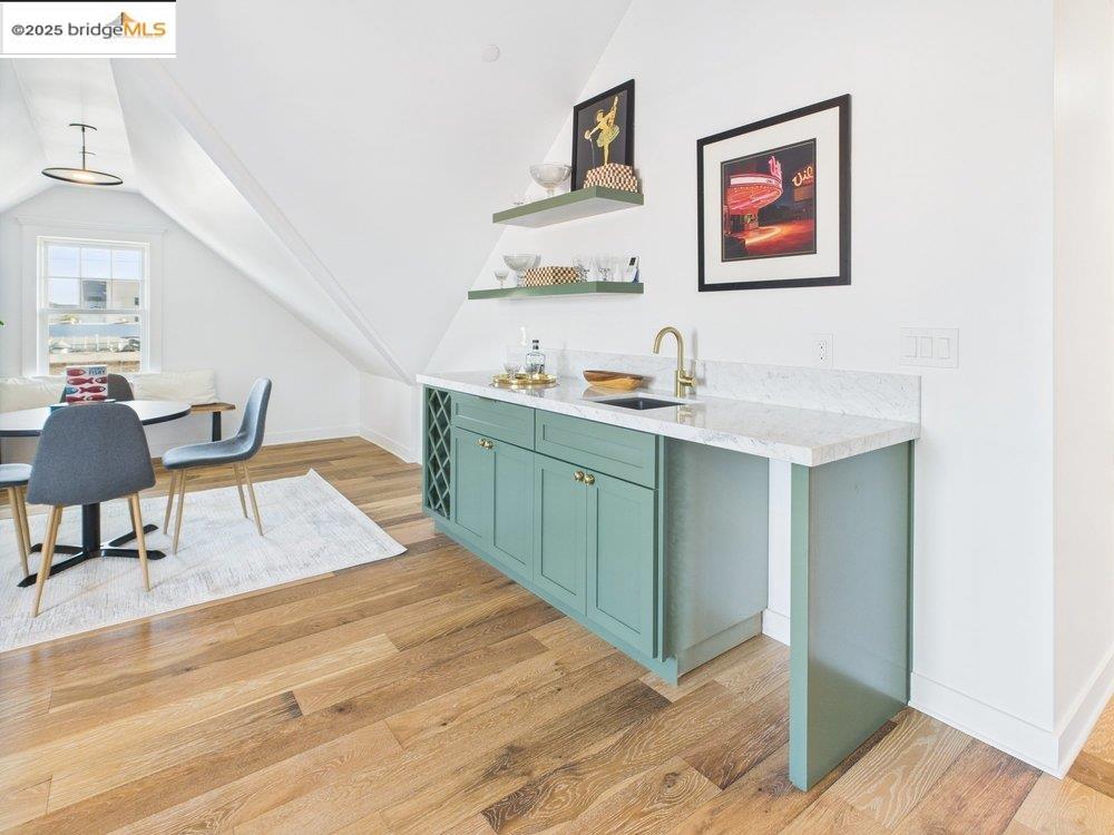 Detail Gallery Image 33 of 60 For 2602 Adeline St, Oakland,  CA 94607 - 4 Beds | 2/3 Baths