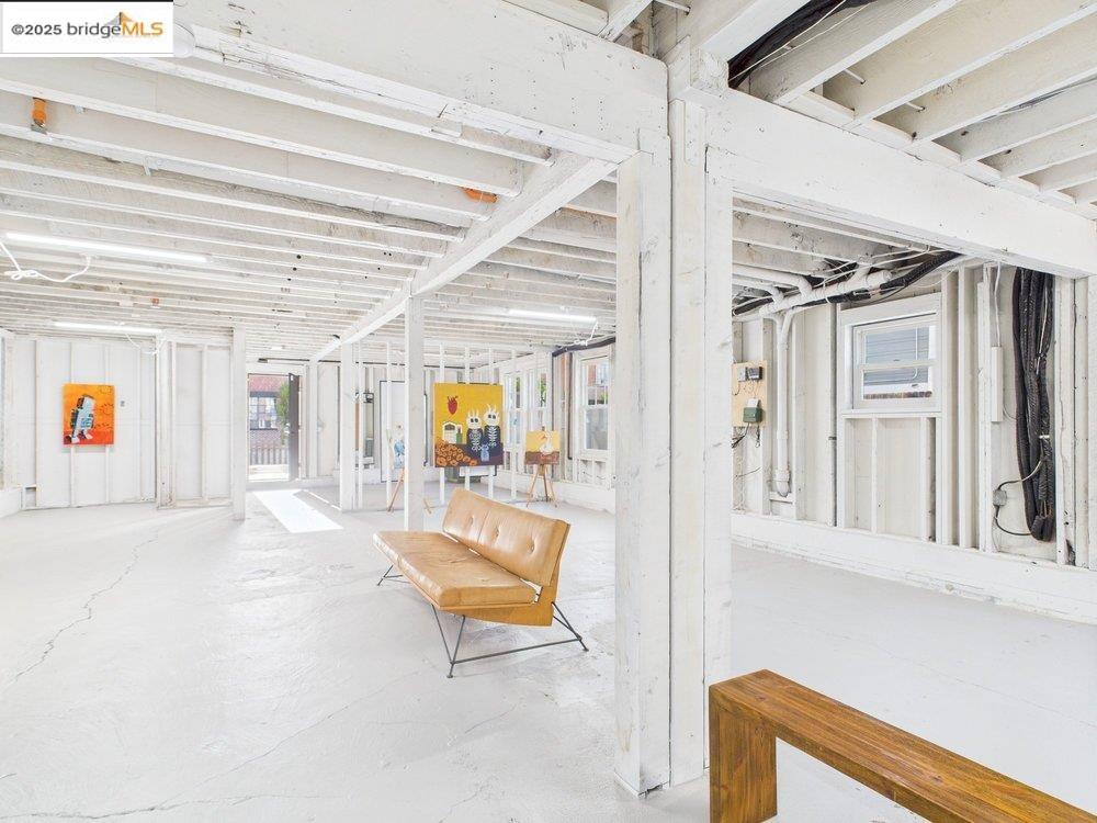 Detail Gallery Image 38 of 60 For 2602 Adeline St, Oakland,  CA 94607 - 4 Beds | 2/3 Baths