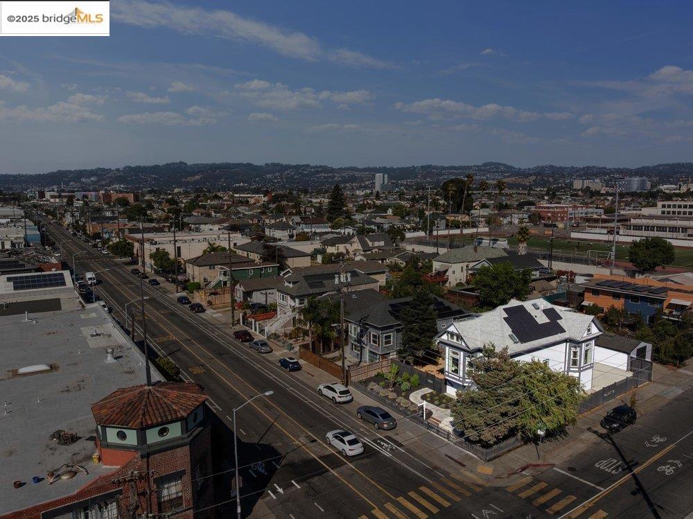 Detail Gallery Image 57 of 60 For 2602 Adeline St, Oakland,  CA 94607 - 4 Beds | 2/3 Baths