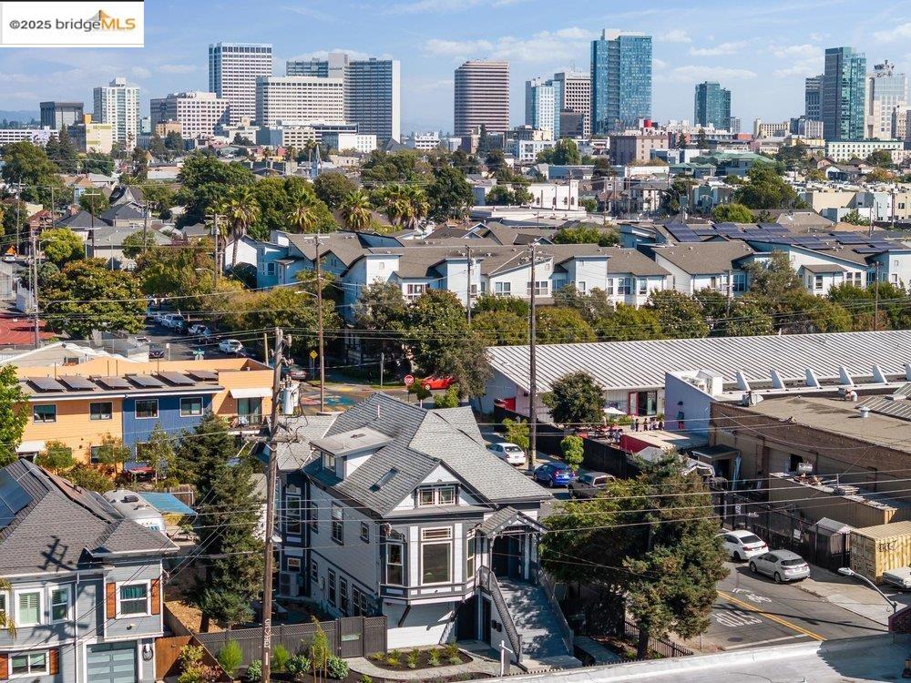 Detail Gallery Image 59 of 60 For 2602 Adeline St, Oakland,  CA 94607 - 4 Beds | 2/3 Baths