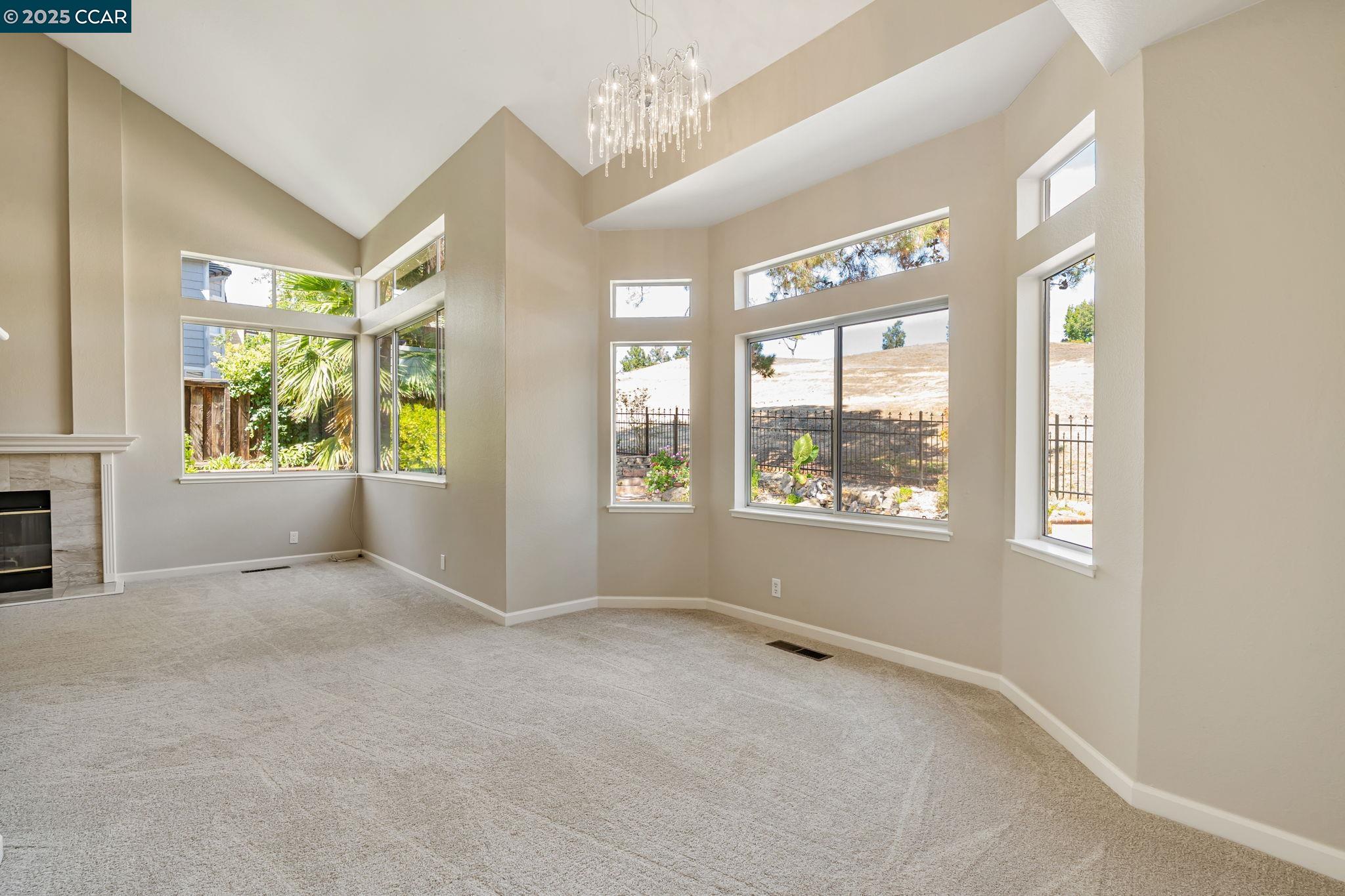Detail Gallery Image 9 of 50 For 1816 Eagle Peak Ave, Clayton,  CA 94517 - 3 Beds | 2/1 Baths