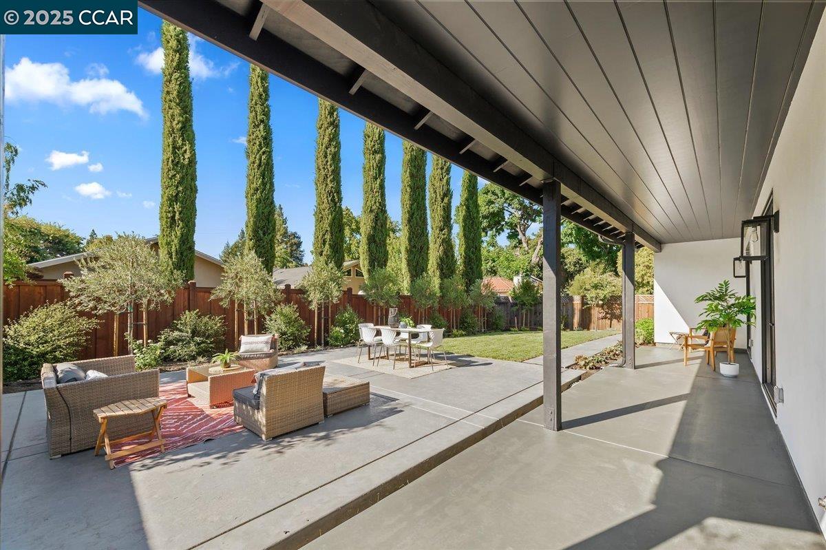 Detail Gallery Image 24 of 27 For 132 Quinterra Ln, Danville,  CA 94526 - 5 Beds | 3/1 Baths