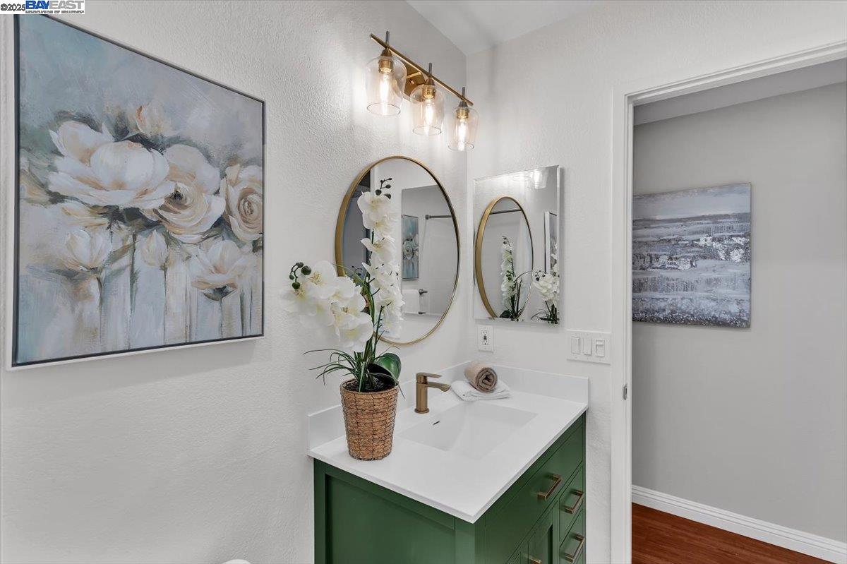 Detail Gallery Image 25 of 38 For 3525 Mcsherry Way, Alameda,  CA 94502 - 2 Beds | 2 Baths