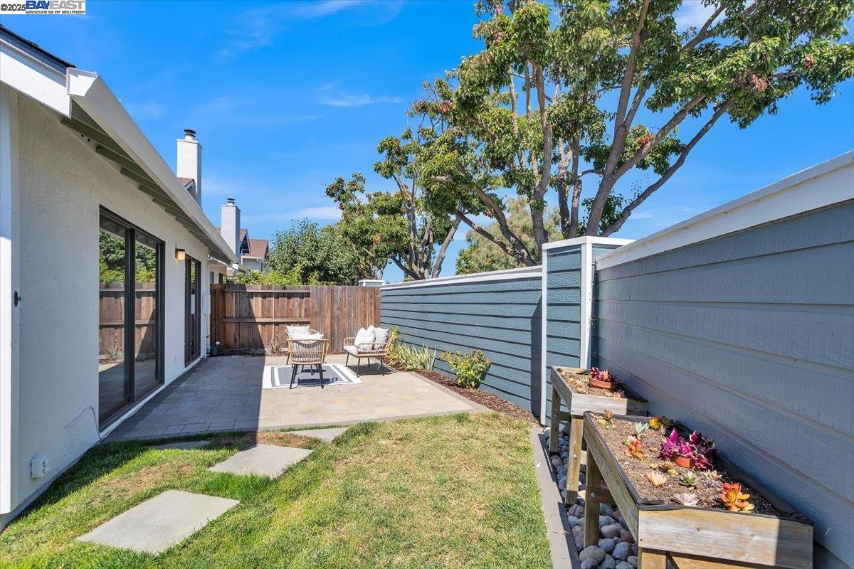 Detail Gallery Image 30 of 38 For 3525 Mcsherry Way, Alameda,  CA 94502 - 2 Beds | 2 Baths