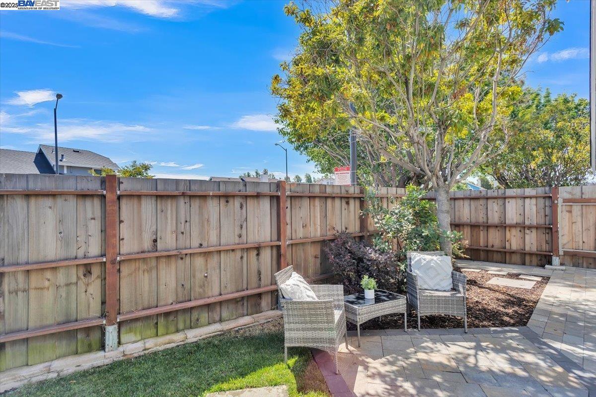 Detail Gallery Image 31 of 38 For 3525 Mcsherry Way, Alameda,  CA 94502 - 2 Beds | 2 Baths