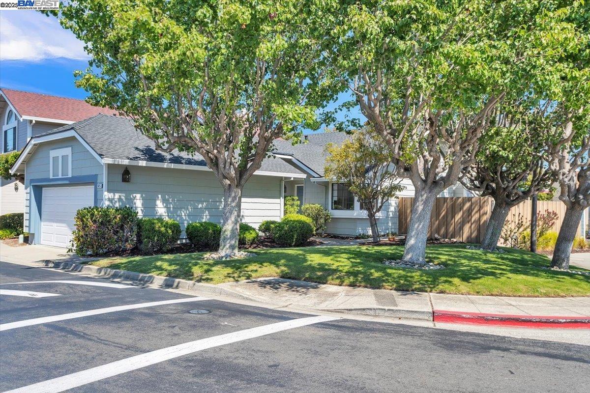 Detail Gallery Image 36 of 38 For 3525 Mcsherry Way, Alameda,  CA 94502 - 2 Beds | 2 Baths