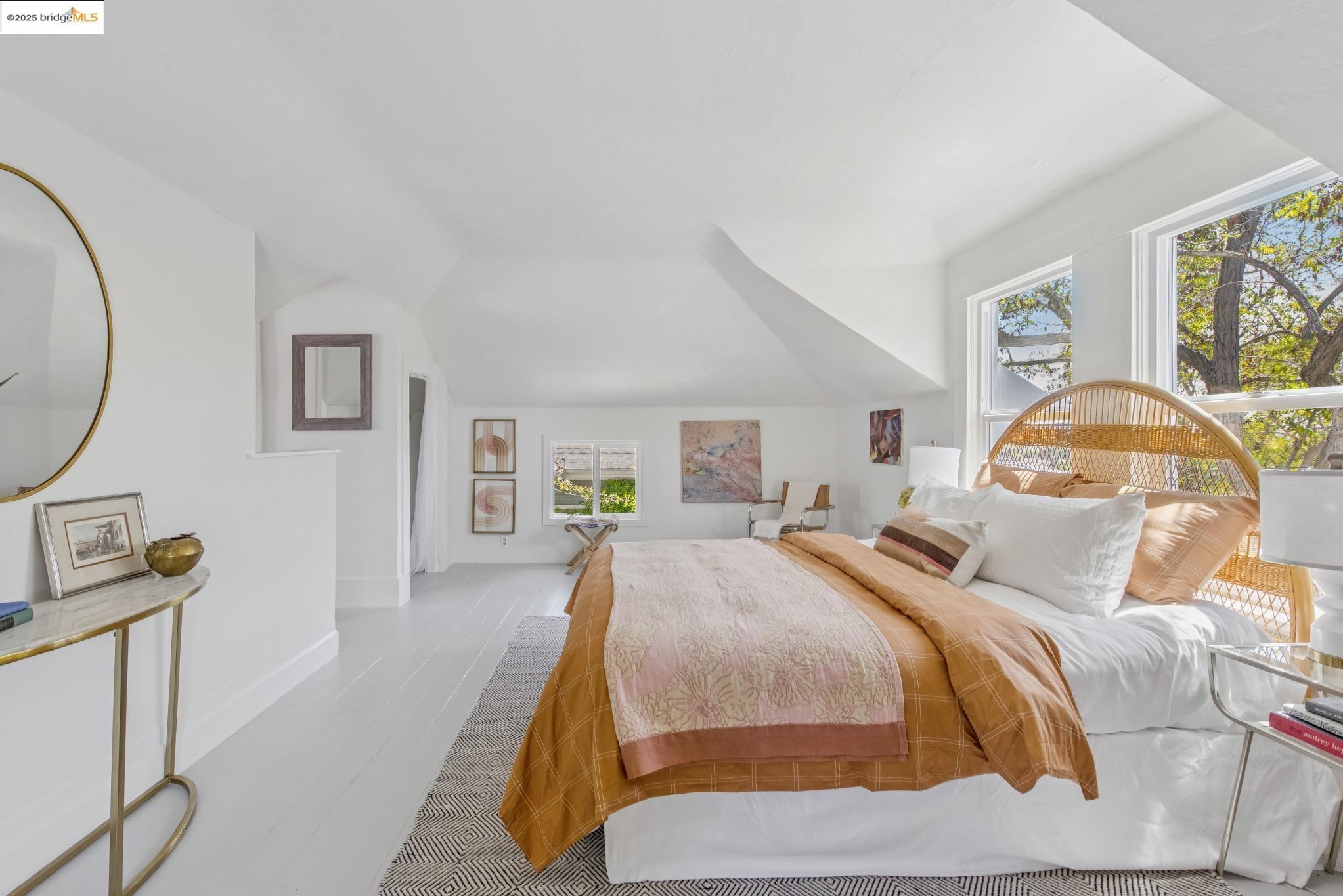 Detail Gallery Image 26 of 50 For 1020 E 19th St, Oakland,  CA 94606 - 2 Beds | 1/1 Baths
