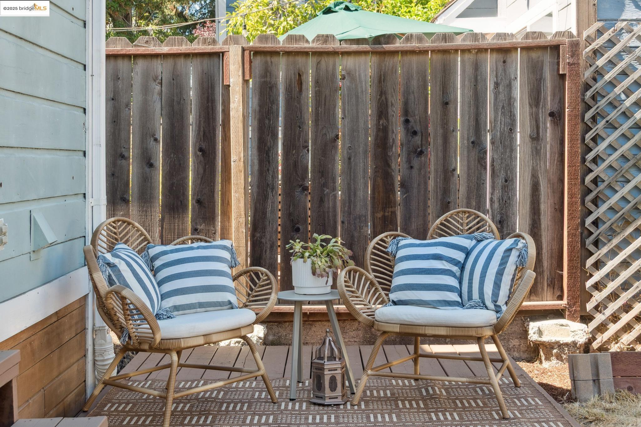 Detail Gallery Image 40 of 50 For 1020 E 19th St, Oakland,  CA 94606 - 2 Beds | 1/1 Baths