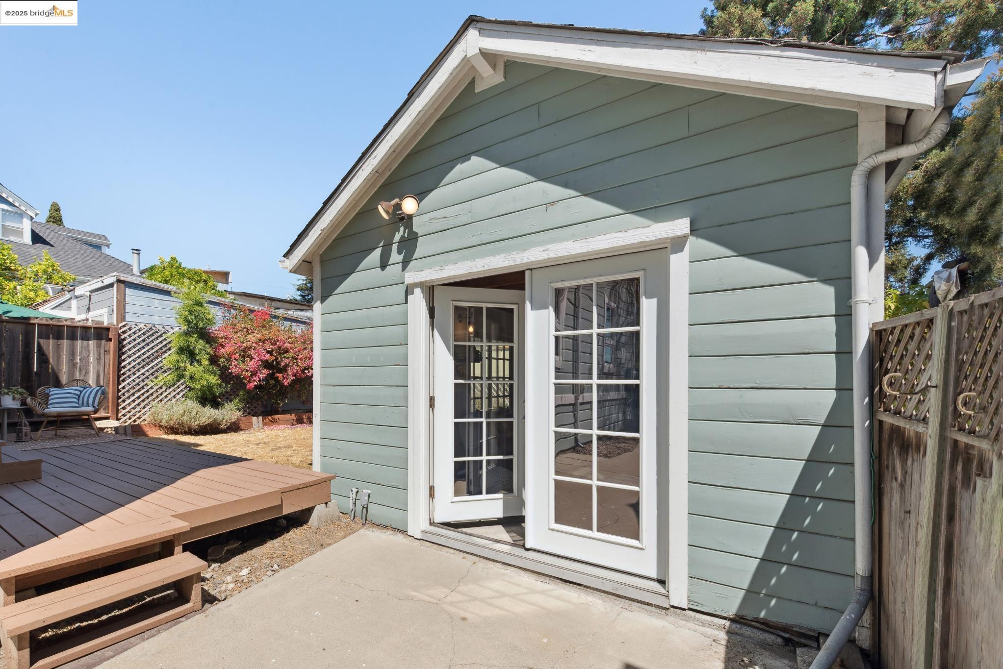 Detail Gallery Image 44 of 50 For 1020 E 19th St, Oakland,  CA 94606 - 2 Beds | 1/1 Baths