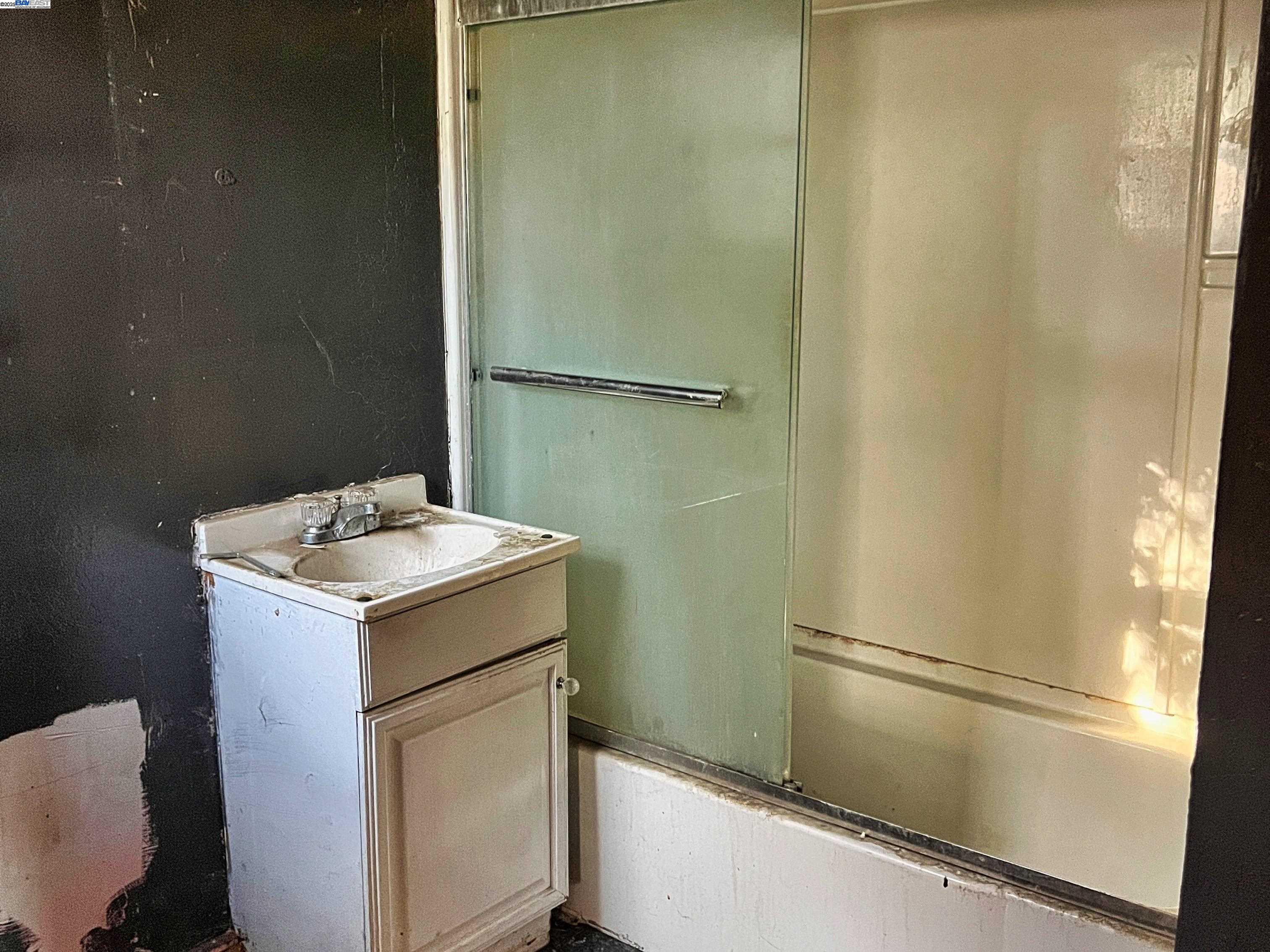 Detail Gallery Image 10 of 28 For 65 Burbank Ave, San Martin,  CA 95046 - 1 Beds | 1 Baths