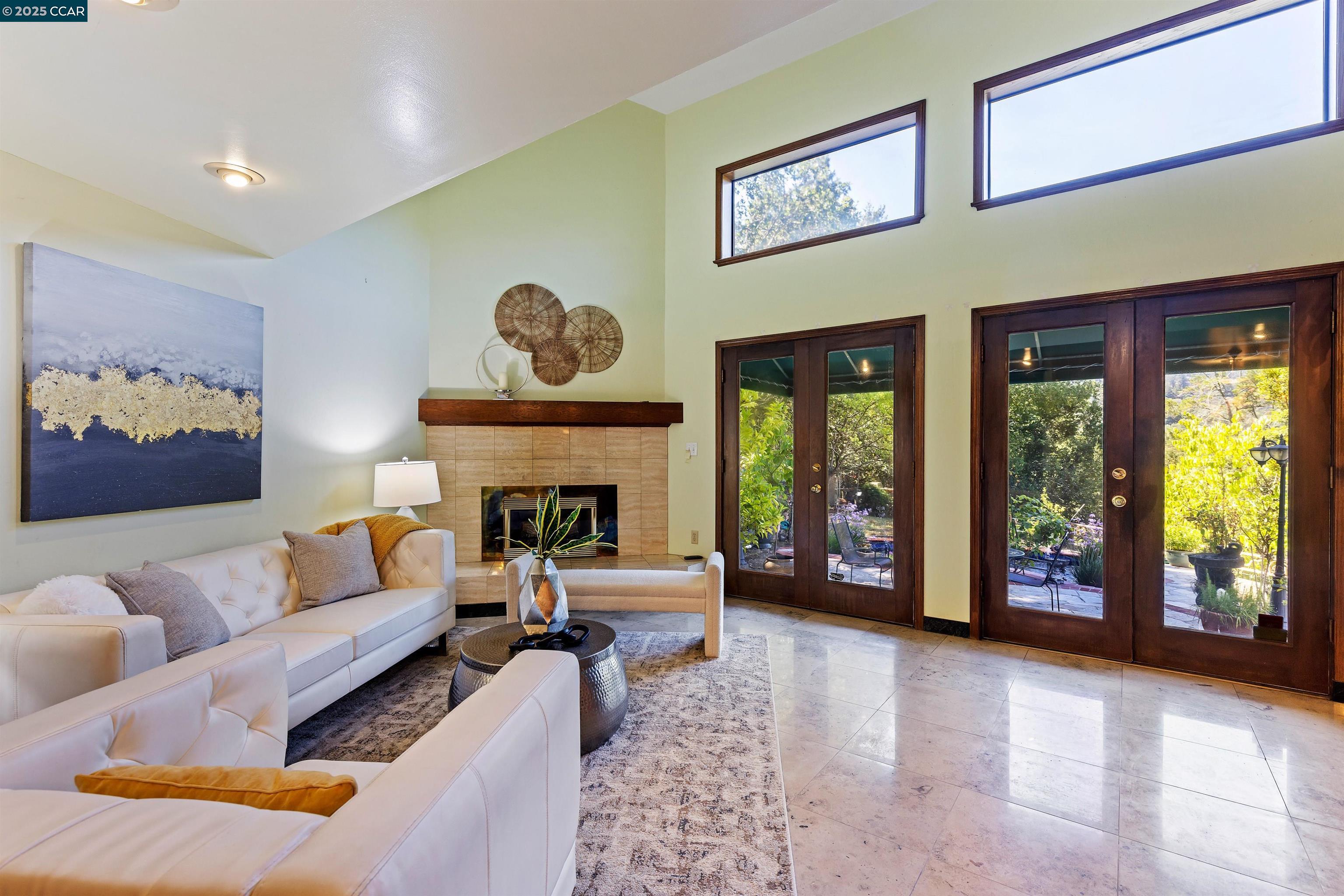 Detail Gallery Image 22 of 59 For 39 Mira Loma Rd, Orinda,  CA 94563 - 4 Beds | 3 Baths