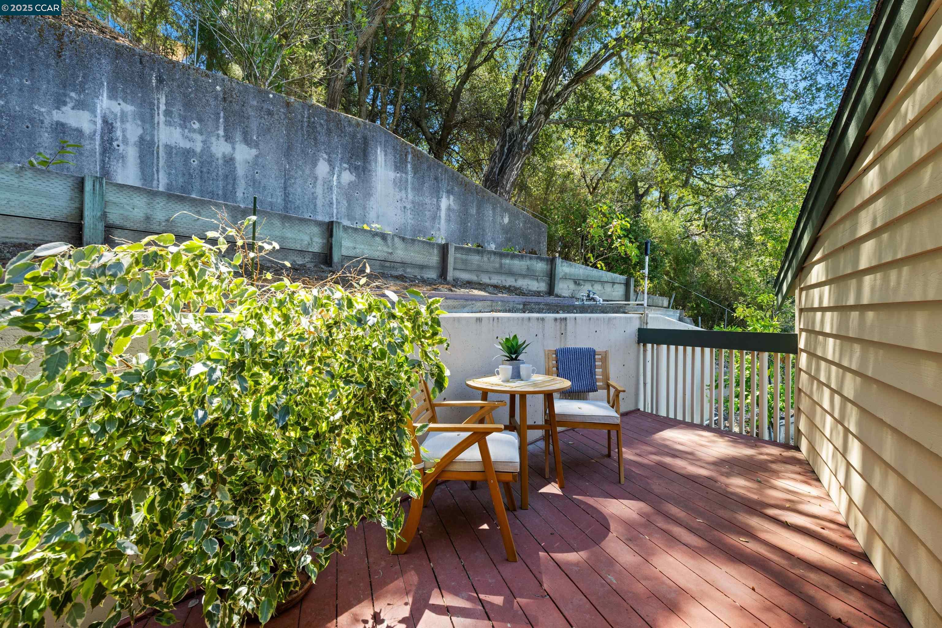 Detail Gallery Image 51 of 59 For 39 Mira Loma Rd, Orinda,  CA 94563 - 4 Beds | 3 Baths
