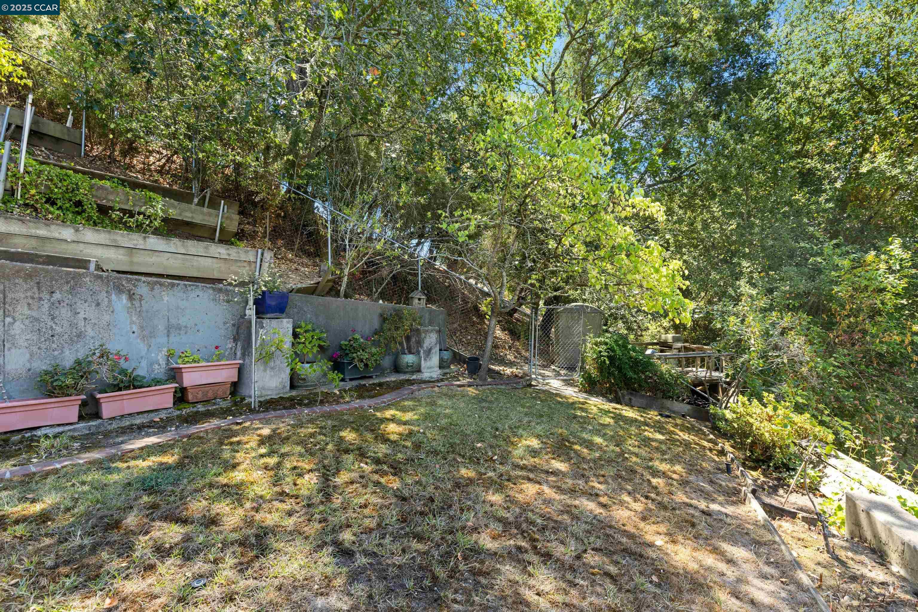 Detail Gallery Image 57 of 59 For 39 Mira Loma Rd, Orinda,  CA 94563 - 4 Beds | 3 Baths