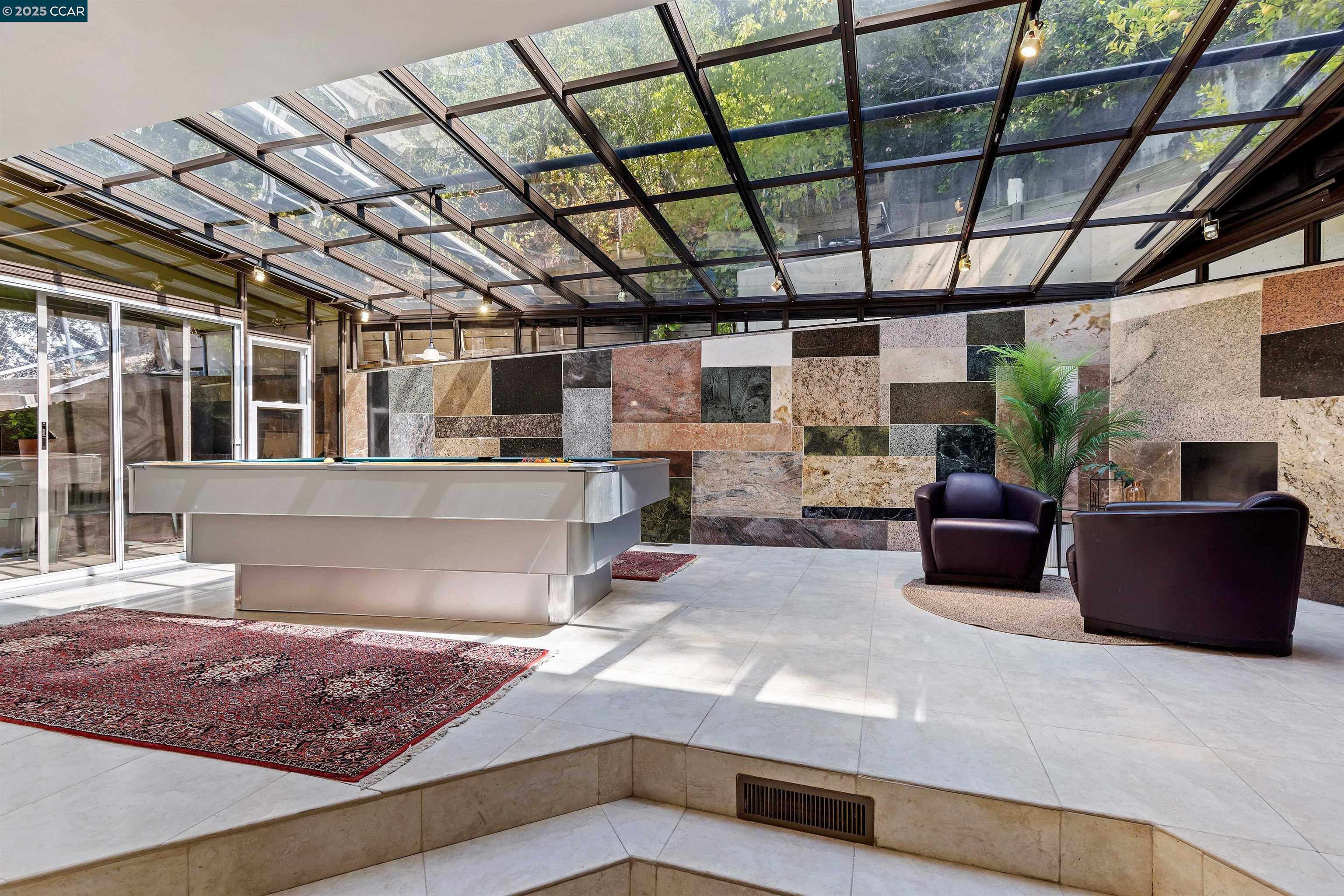Detail Gallery Image 7 of 59 For 39 Mira Loma Rd, Orinda,  CA 94563 - 4 Beds | 3 Baths