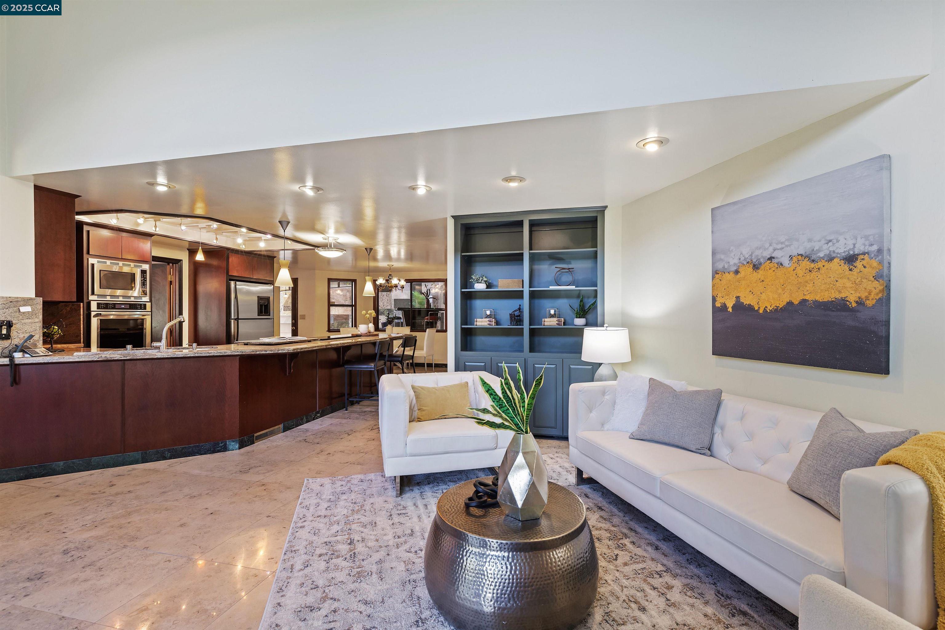 Detail Gallery Image 8 of 59 For 39 Mira Loma Rd, Orinda,  CA 94563 - 4 Beds | 3 Baths