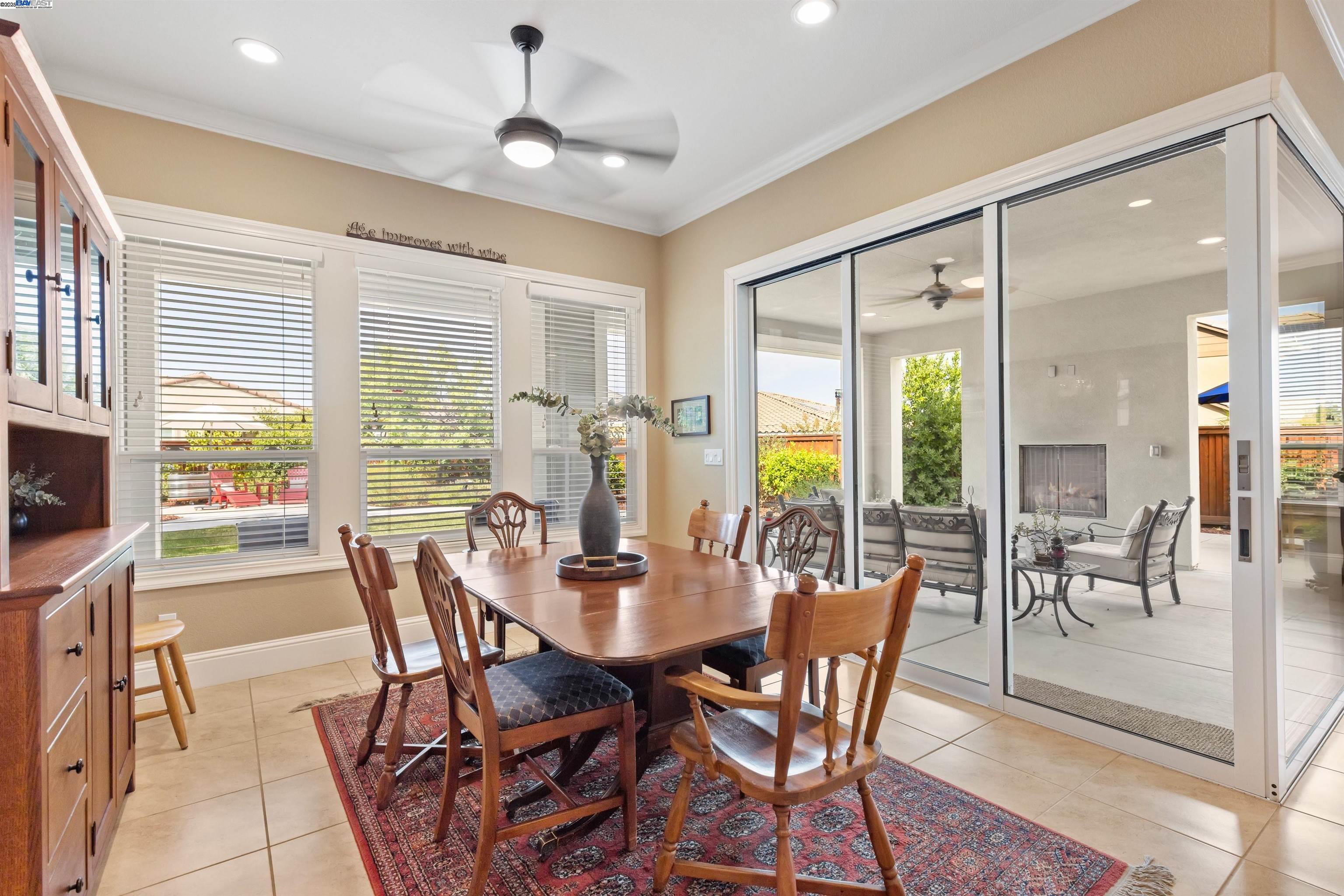 Detail Gallery Image 12 of 58 For 2062 Reserva Ct, Brentwood,  CA 94513 - 2 Beds | 2/1 Baths