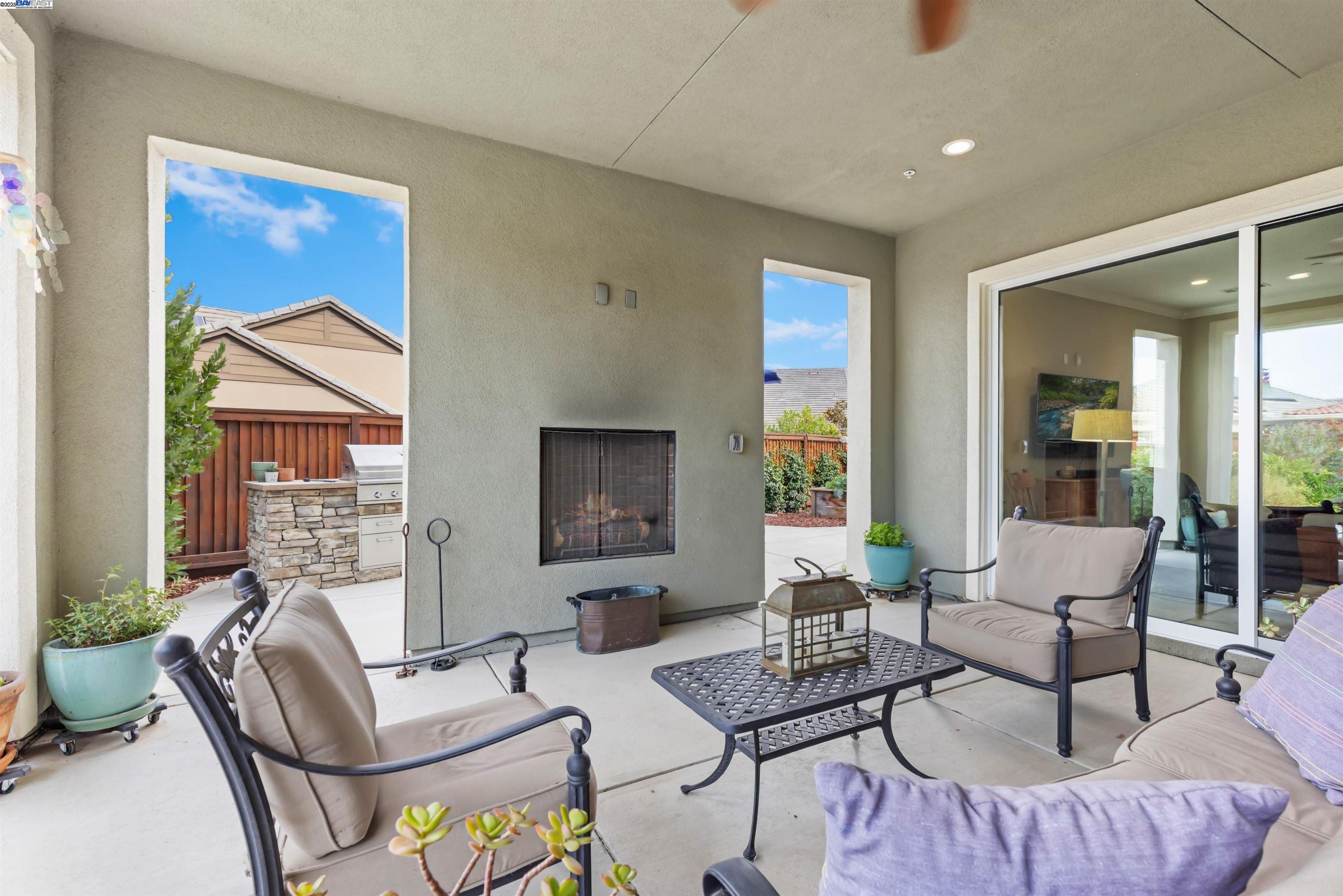 Detail Gallery Image 29 of 58 For 2062 Reserva Ct, Brentwood,  CA 94513 - 2 Beds | 2/1 Baths