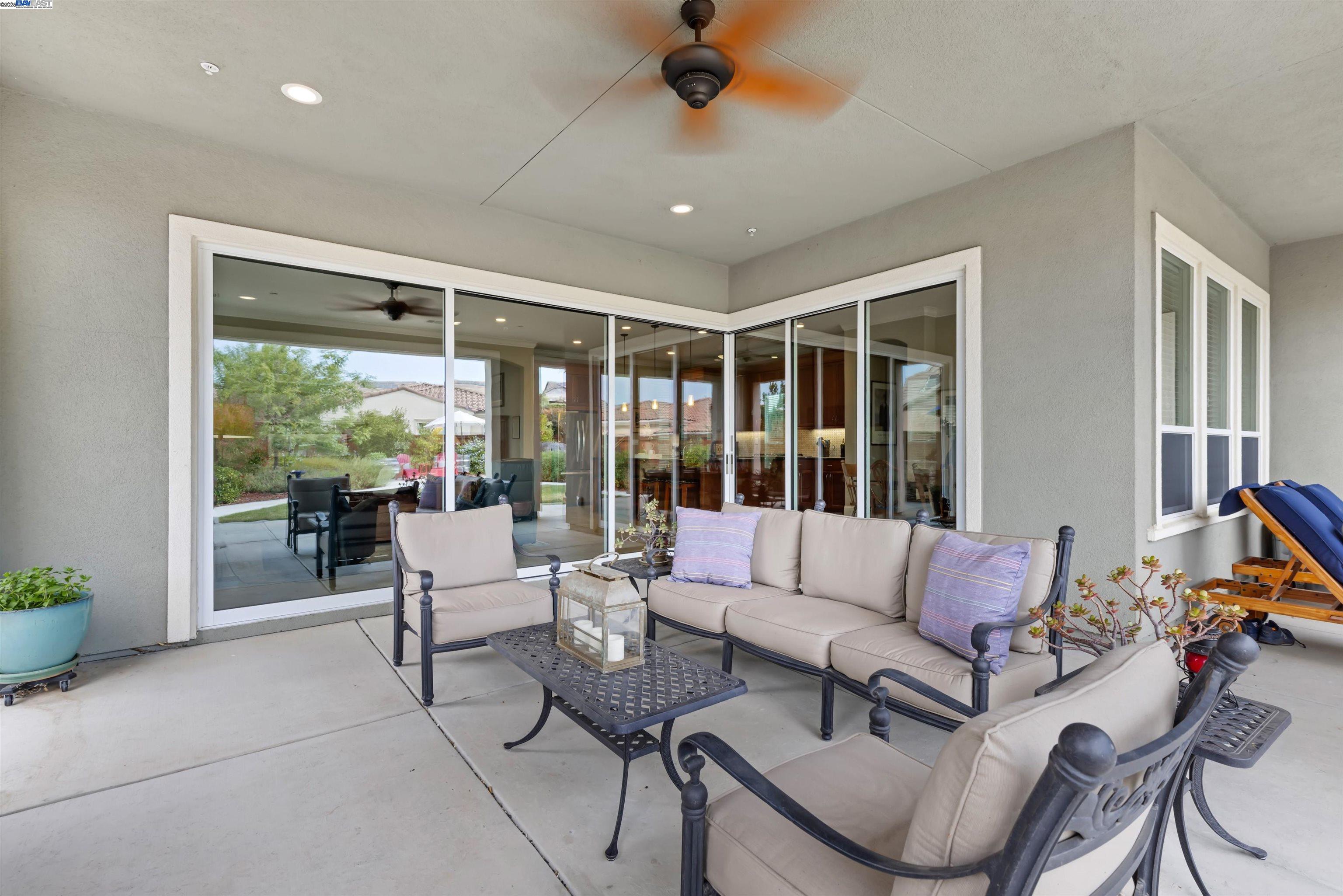 Detail Gallery Image 30 of 58 For 2062 Reserva Ct, Brentwood,  CA 94513 - 2 Beds | 2/1 Baths