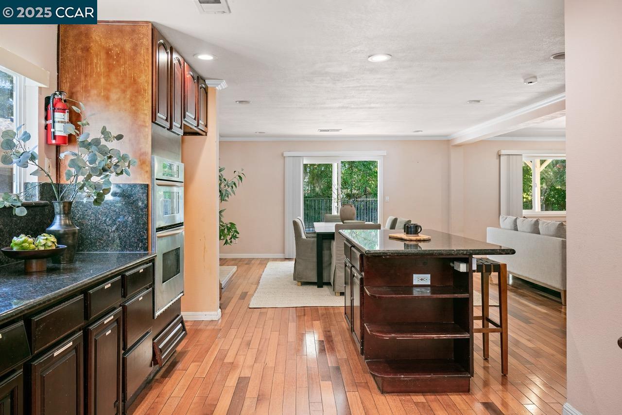 Detail Gallery Image 15 of 40 For 209 Farm Hill Ct, Danville,  CA 94526 - 5 Beds | 2 Baths