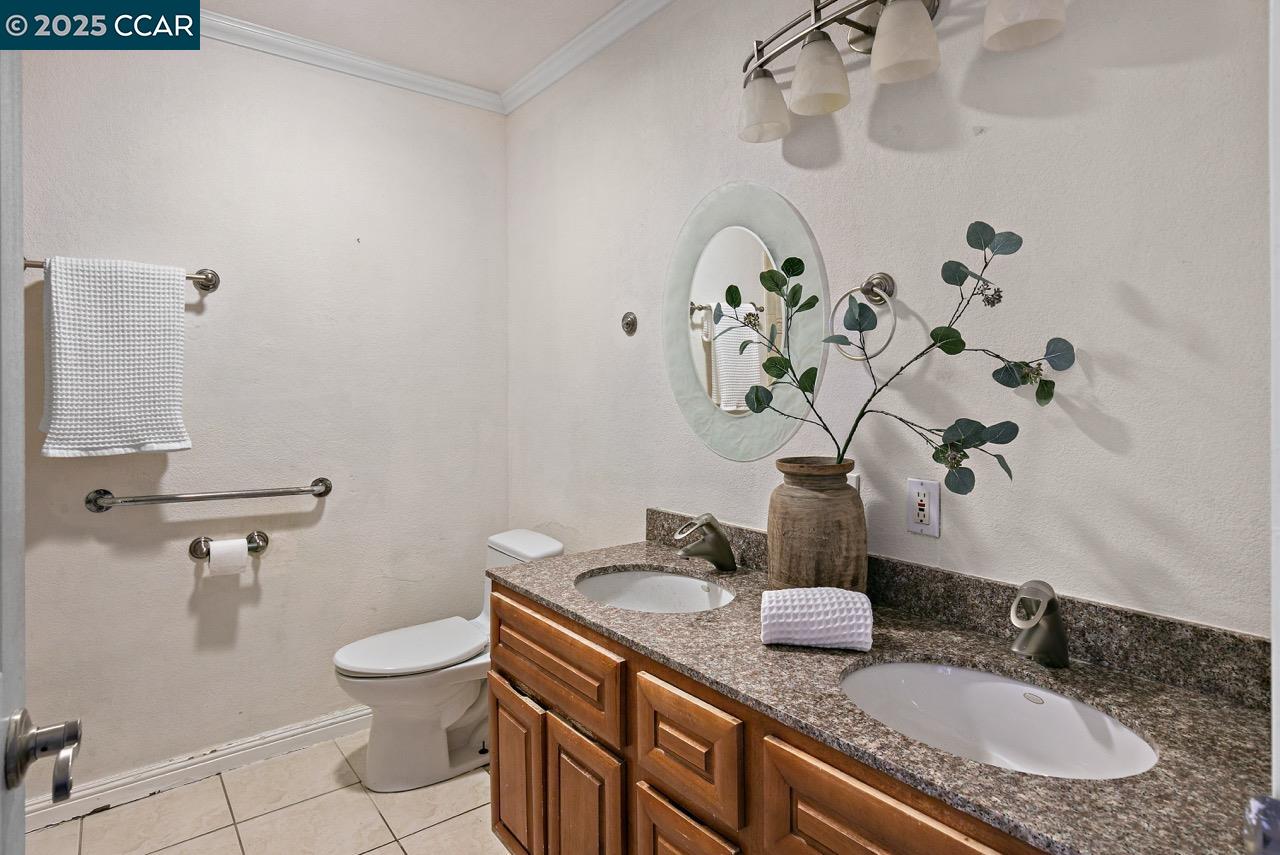 Detail Gallery Image 19 of 40 For 209 Farm Hill Ct, Danville,  CA 94526 - 5 Beds | 2 Baths