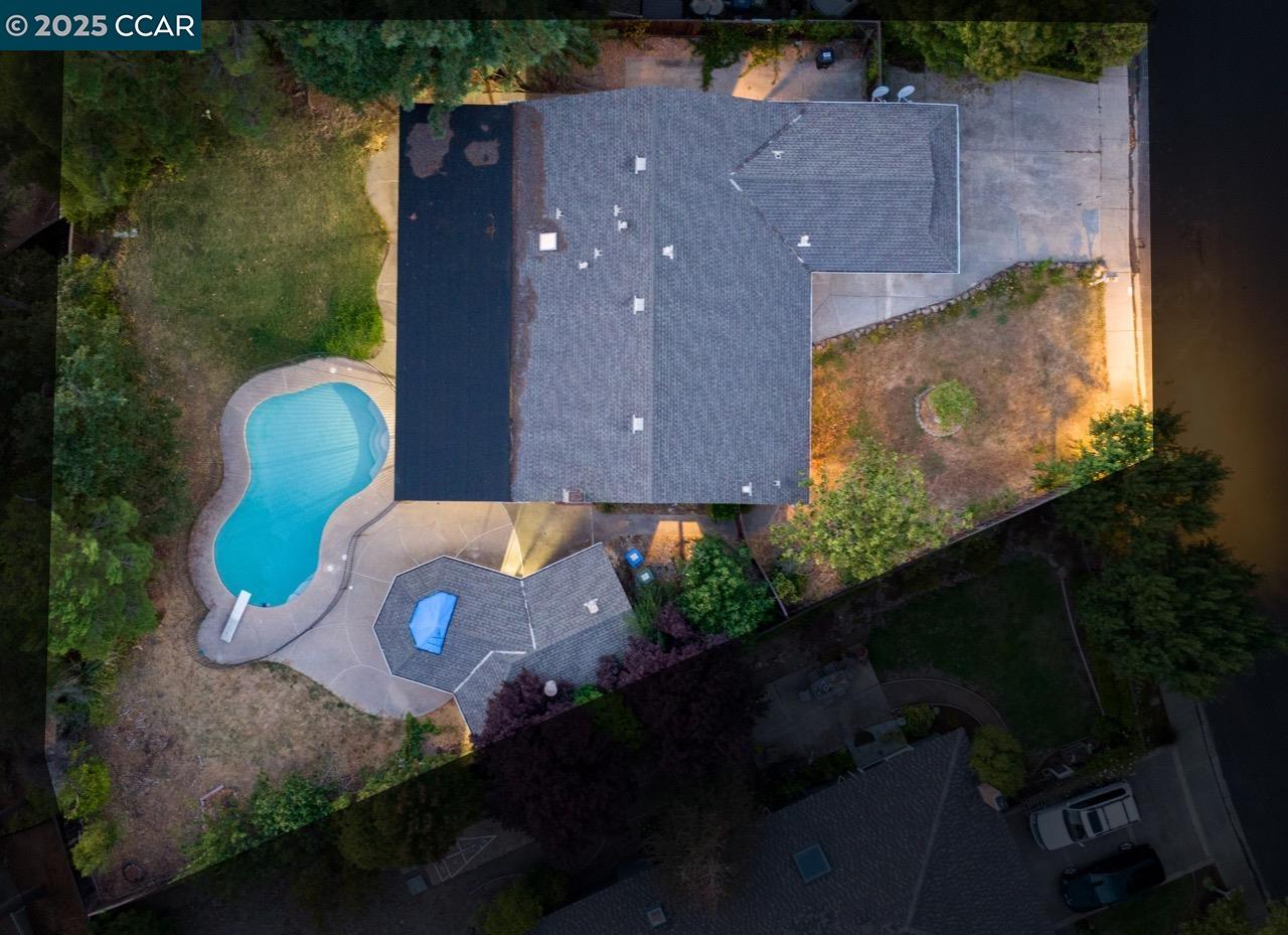 Detail Gallery Image 3 of 40 For 209 Farm Hill Ct, Danville,  CA 94526 - 5 Beds | 2 Baths