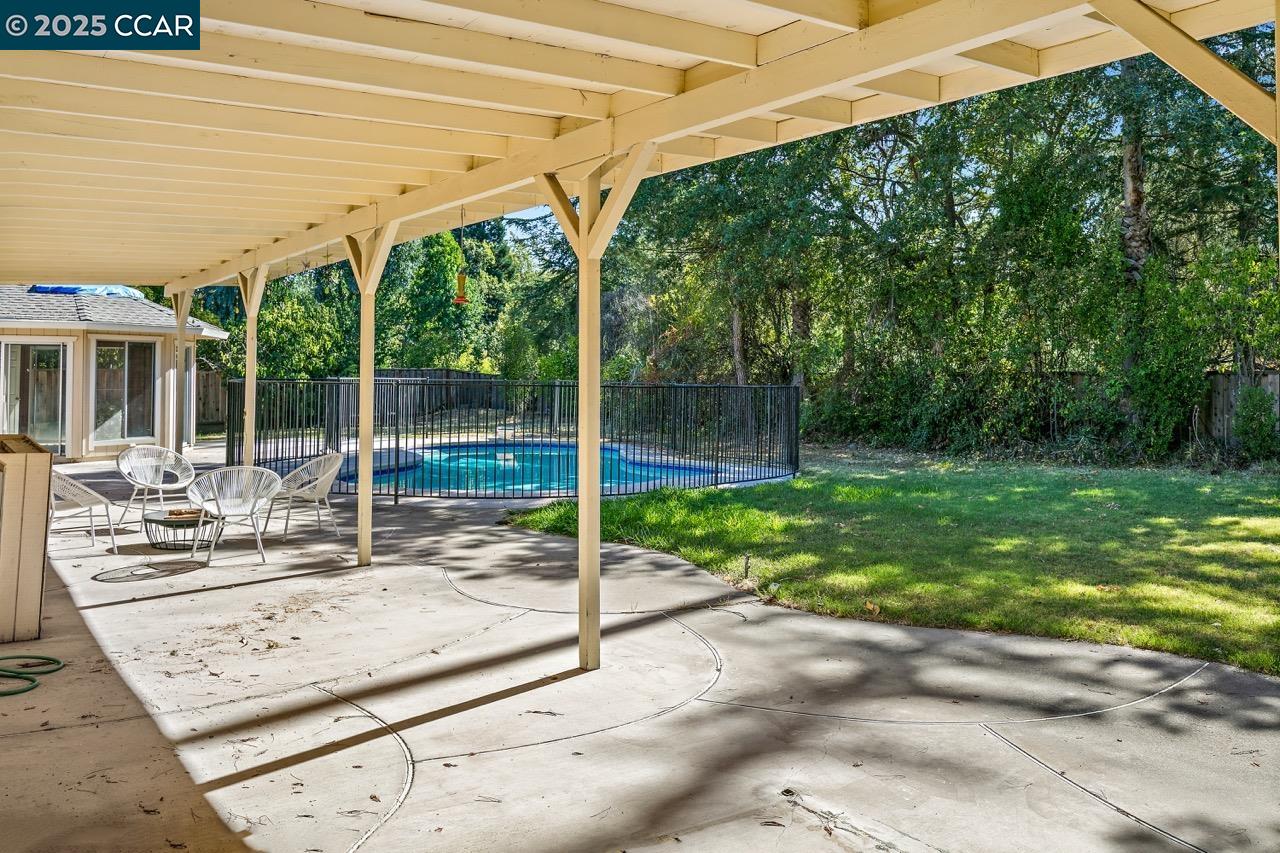 Detail Gallery Image 24 of 40 For 209 Farm Hill Ct, Danville,  CA 94526 - 5 Beds | 2 Baths
