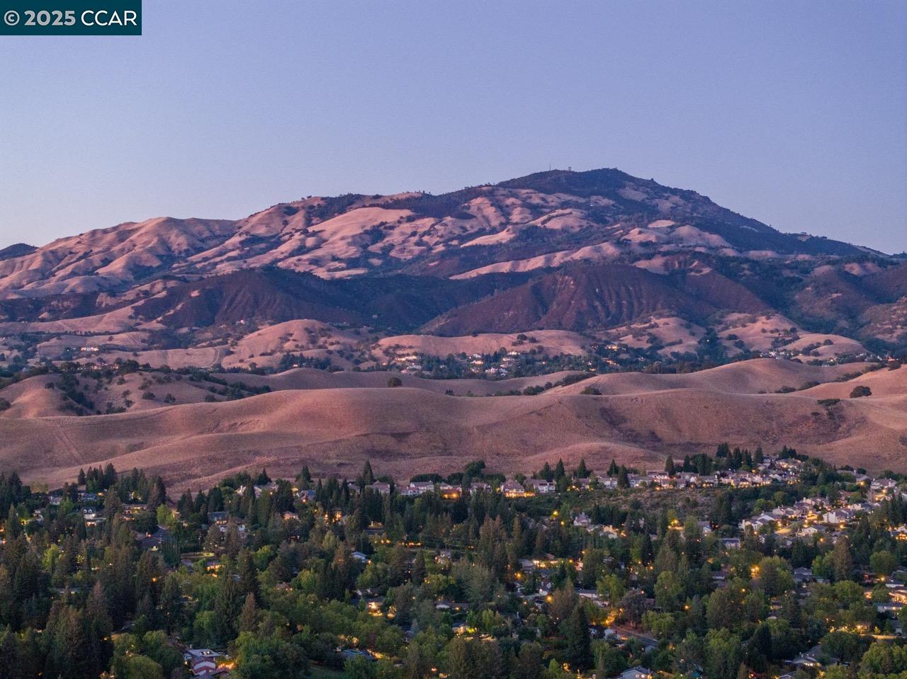 Detail Gallery Image 40 of 40 For 209 Farm Hill Ct, Danville,  CA 94526 - 5 Beds | 2 Baths