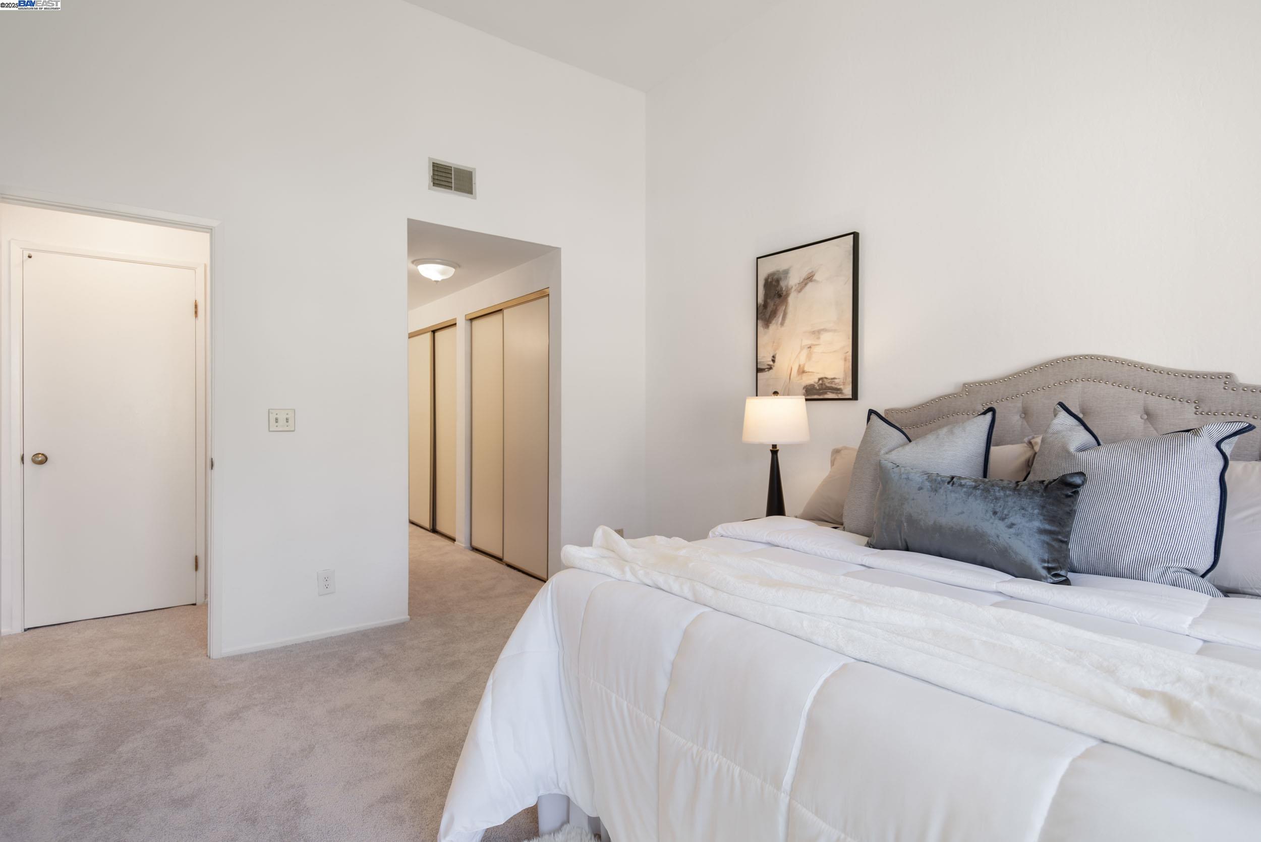 Detail Gallery Image 14 of 26 For 3754 Stoneglen N, Richmond,  CA 94806 - 2 Beds | 2 Baths