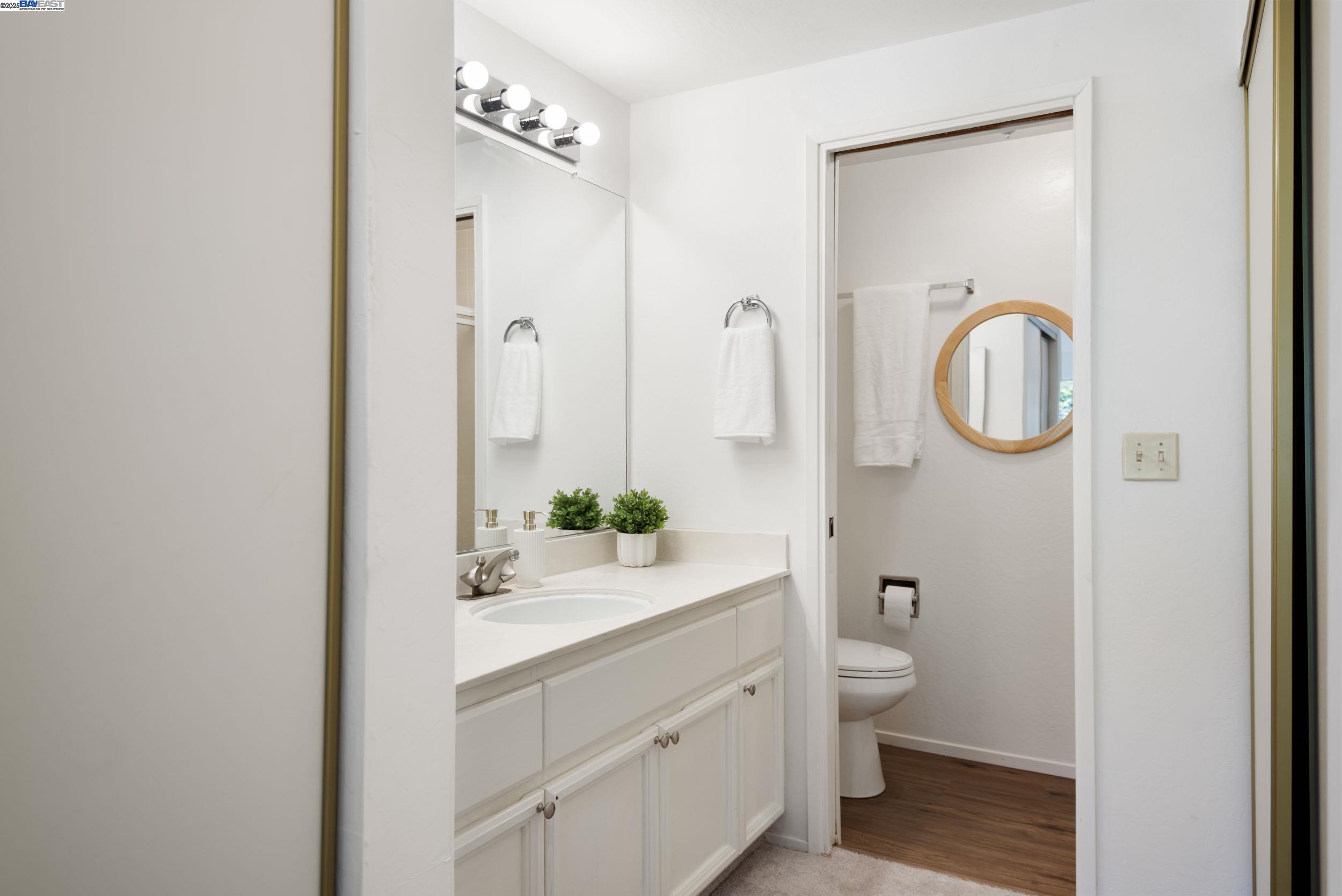 Detail Gallery Image 17 of 26 For 3754 Stoneglen N, Richmond,  CA 94806 - 2 Beds | 2 Baths
