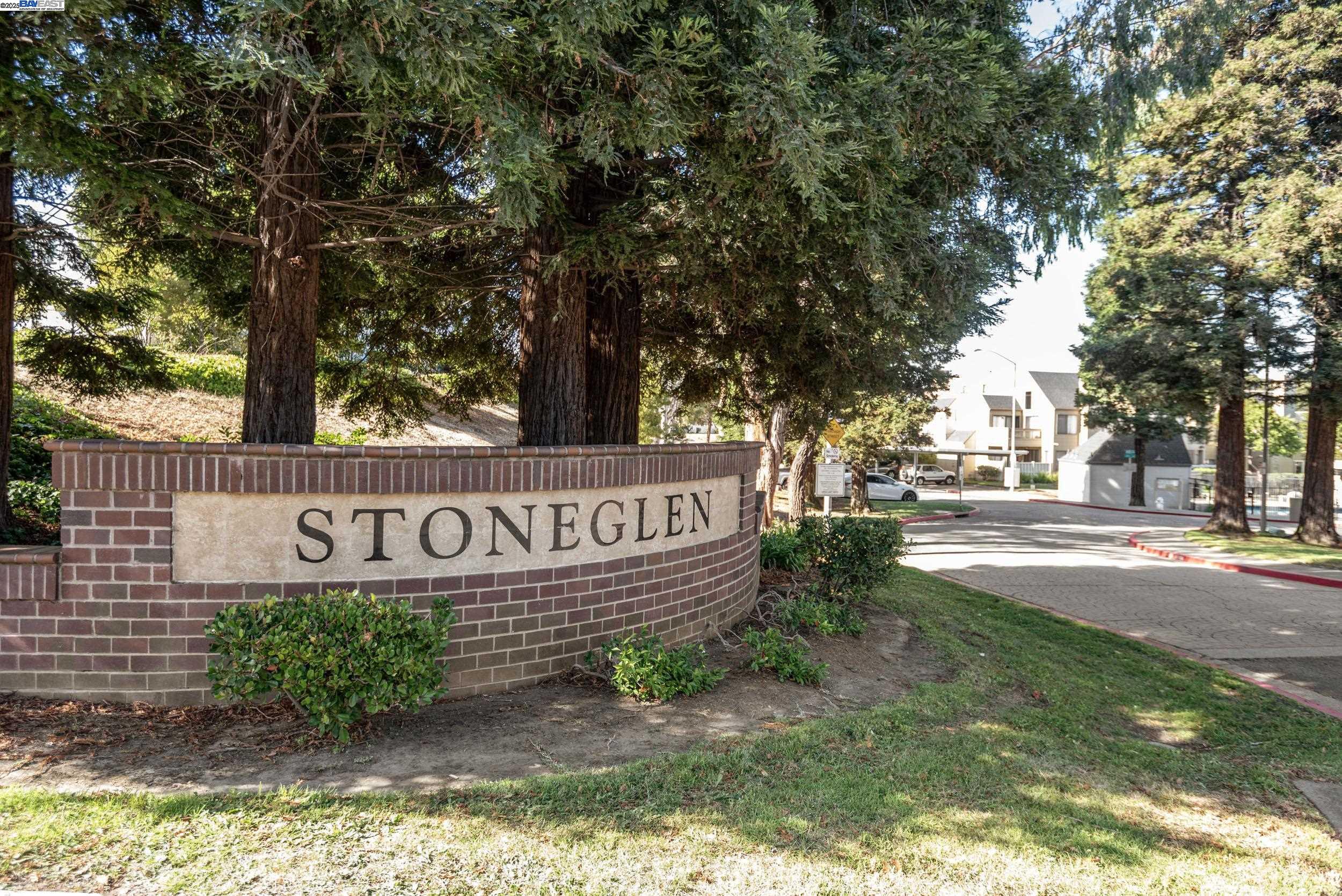 Detail Gallery Image 22 of 26 For 3754 Stoneglen N, Richmond,  CA 94806 - 2 Beds | 2 Baths